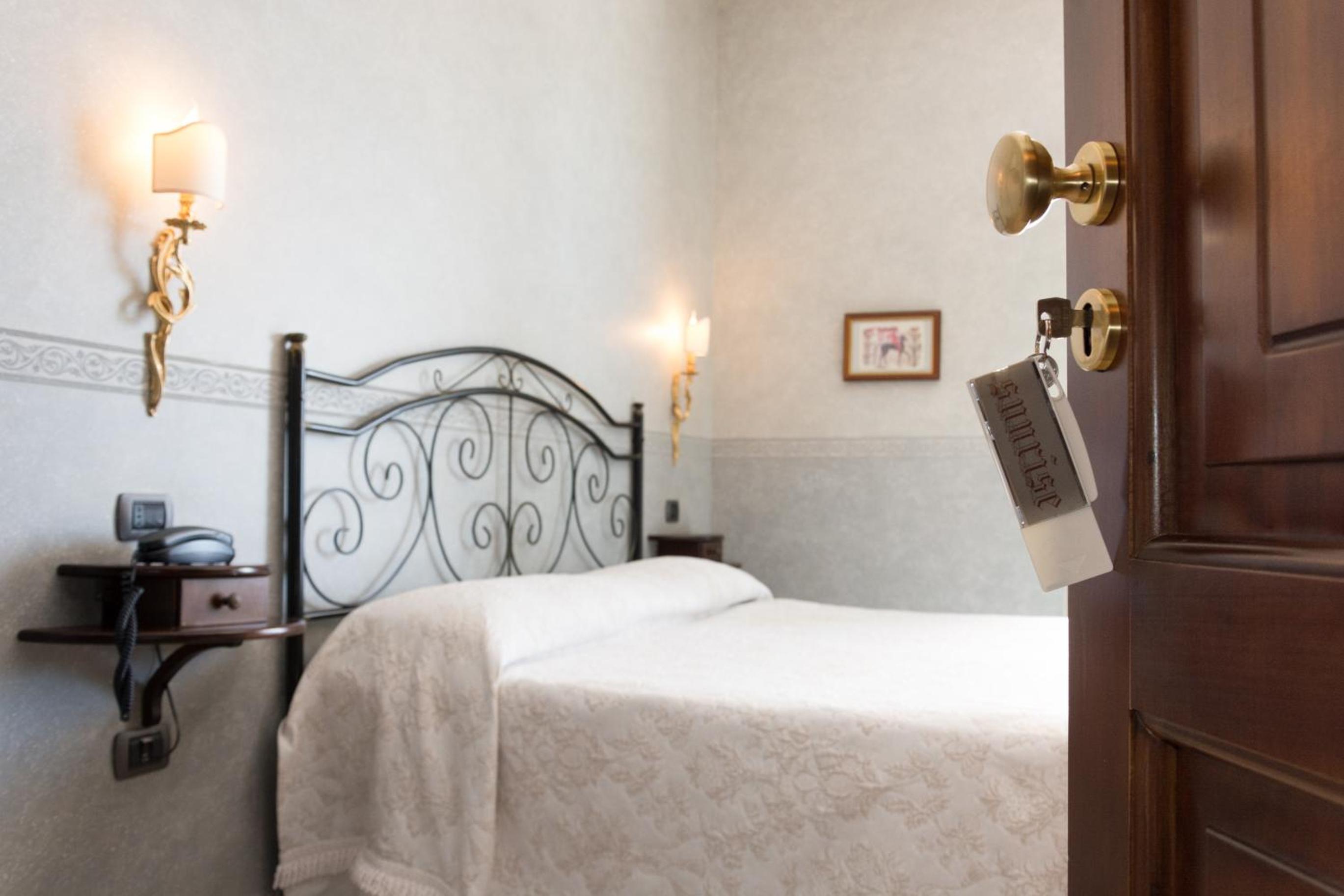 Double Room with Terrace and Sea View photo 3