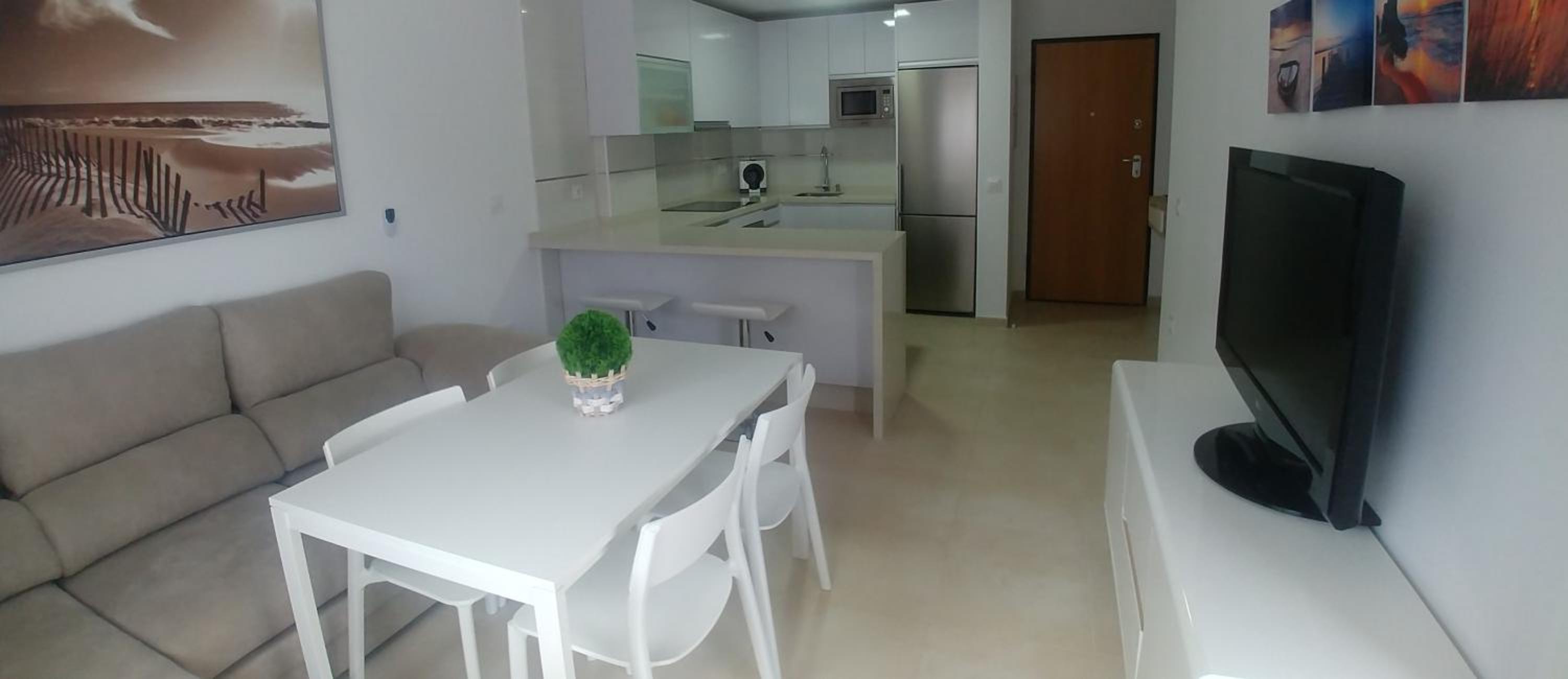Apartamento con vista a la piscina