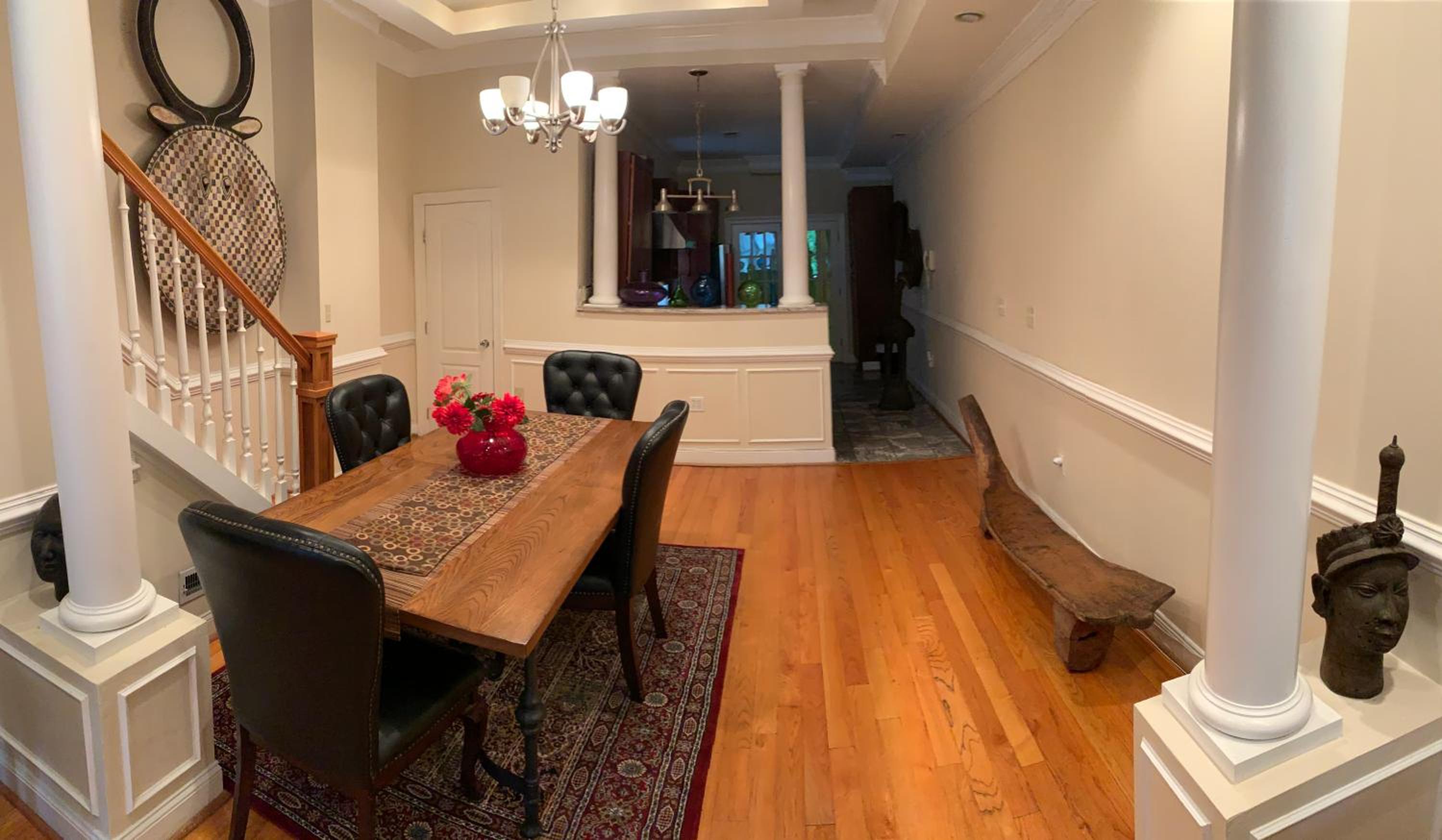 Five-Bedroom House - Photo 32