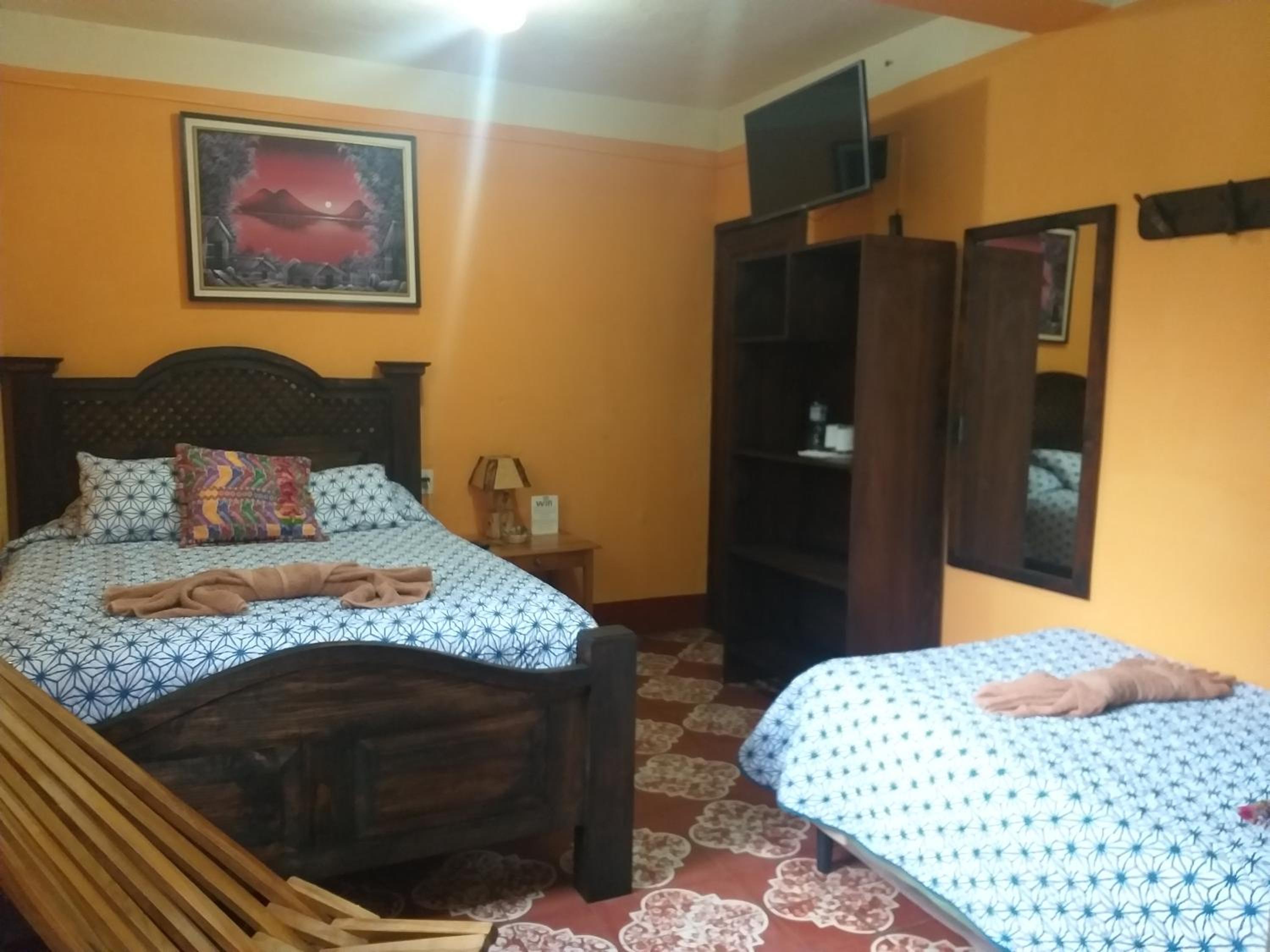 Twin Room with Private Bathroom photo 1