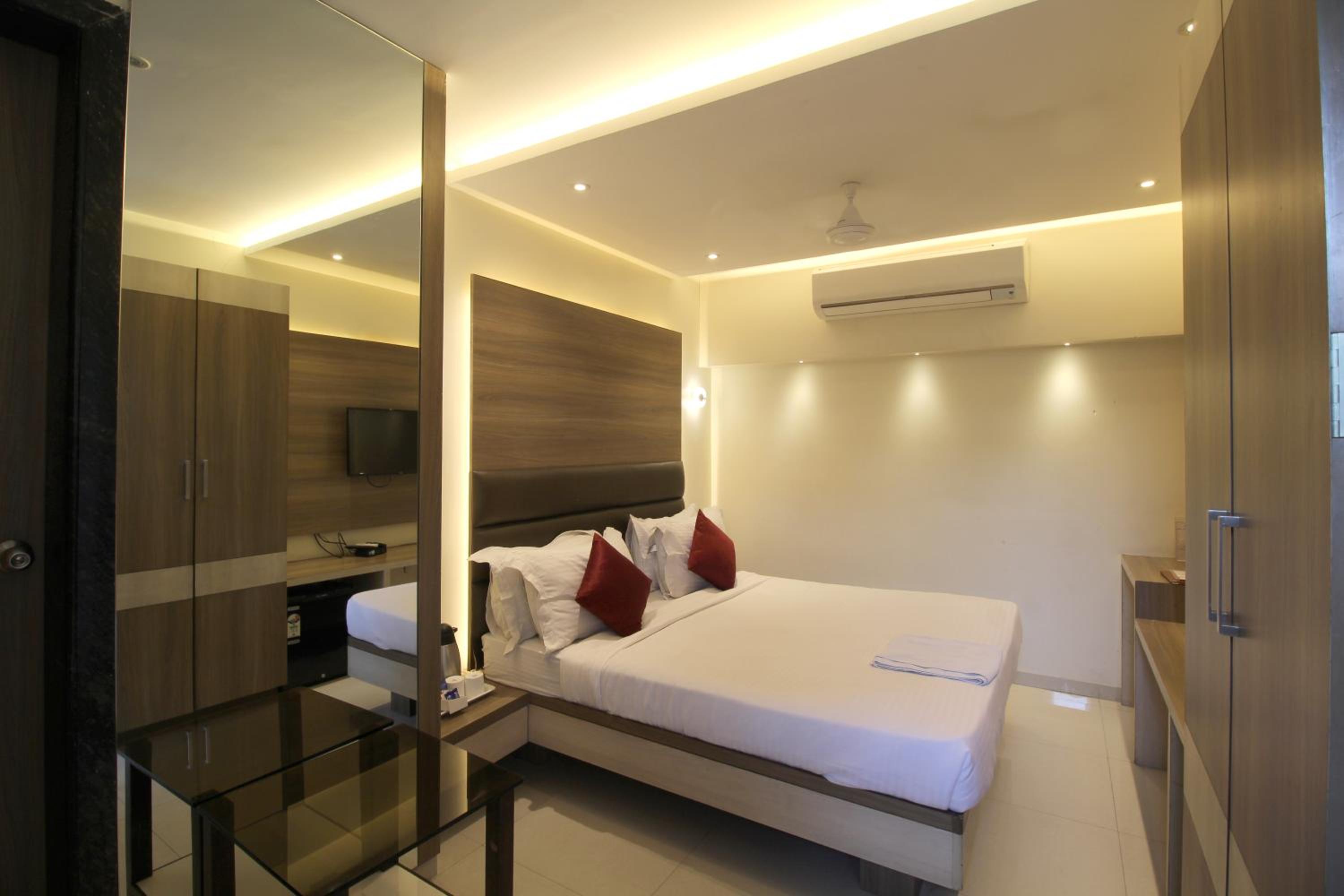 Spl Super Deluxe AC room