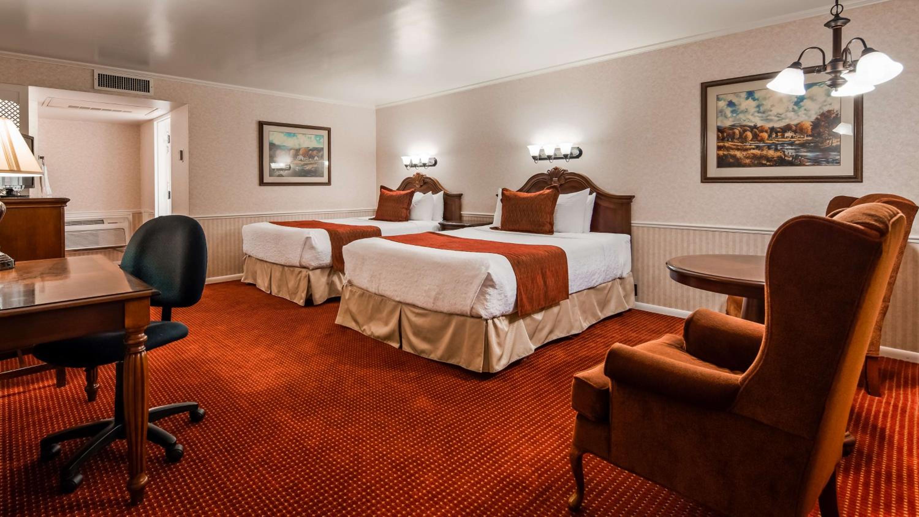 Queen Room with Two Queen Beds - Disability Access