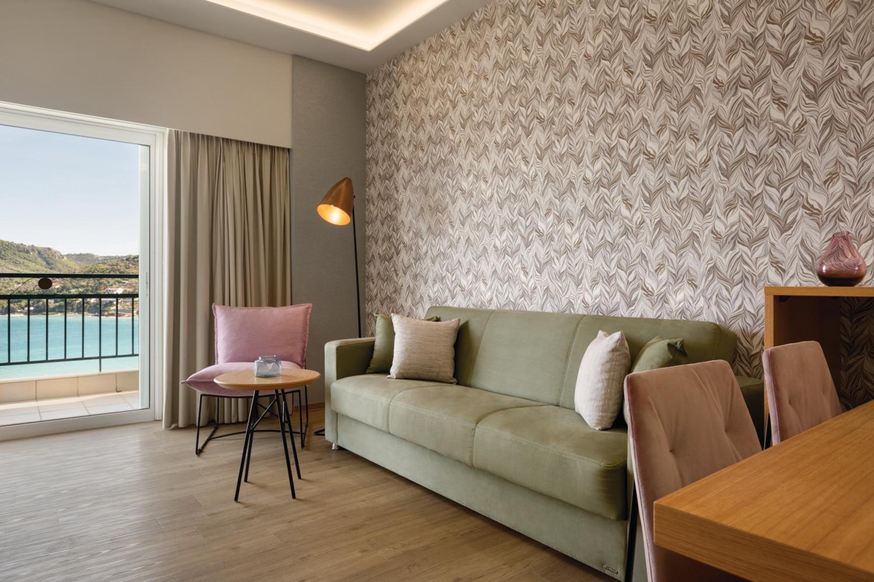 Executive Suite with Sea View - Photo 5