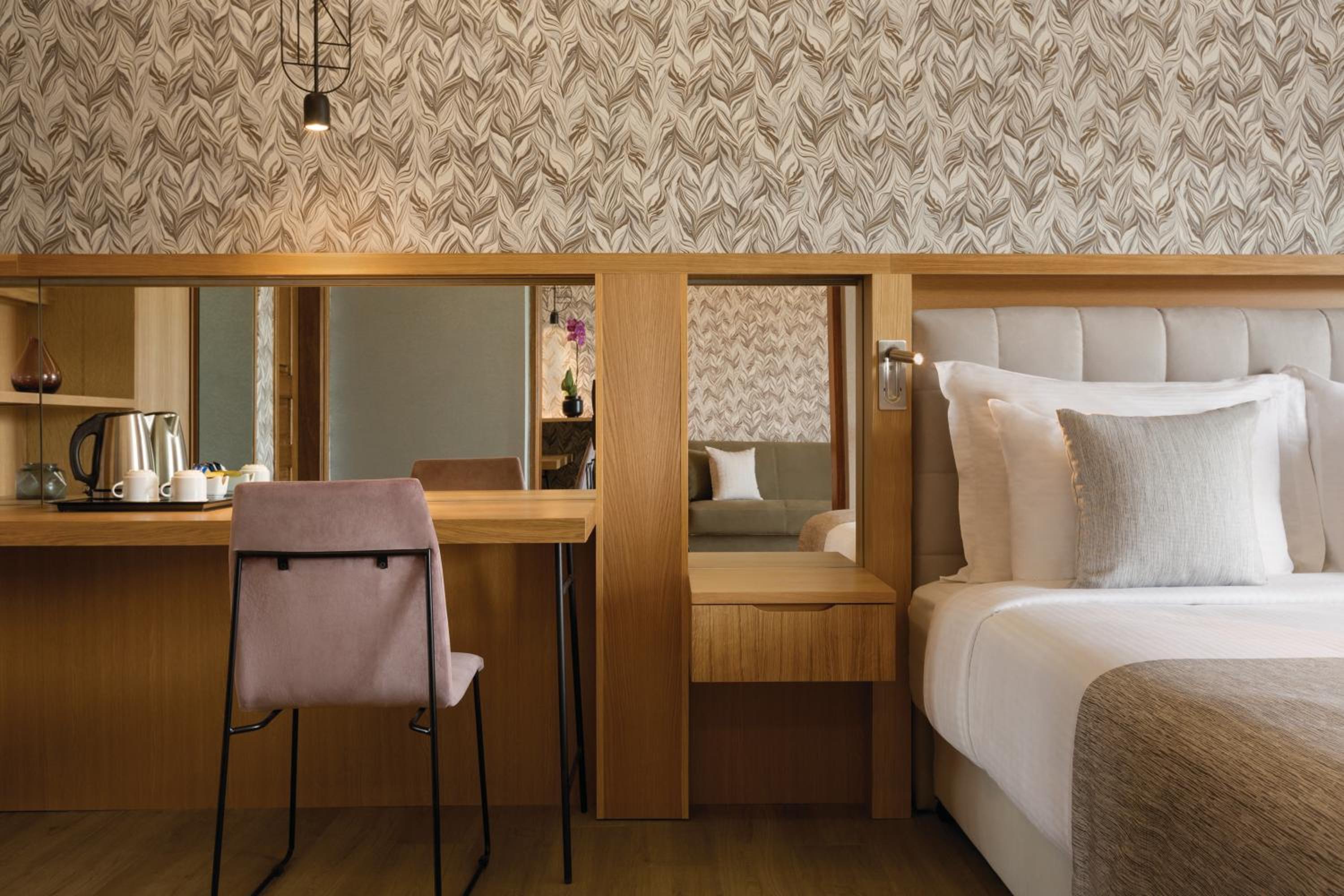 Executive Suite with Sea View - Photo 4