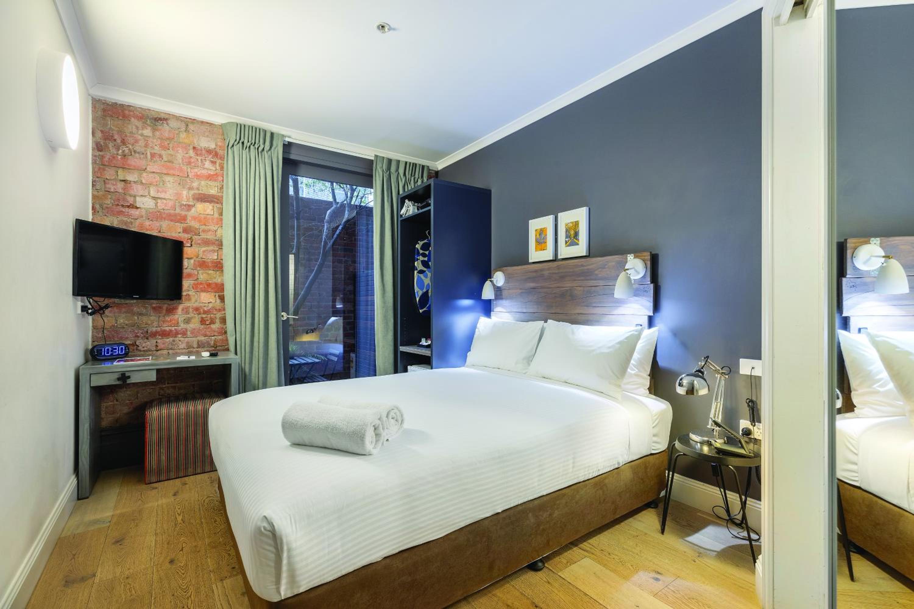 Courtyard Room  - Photo 2