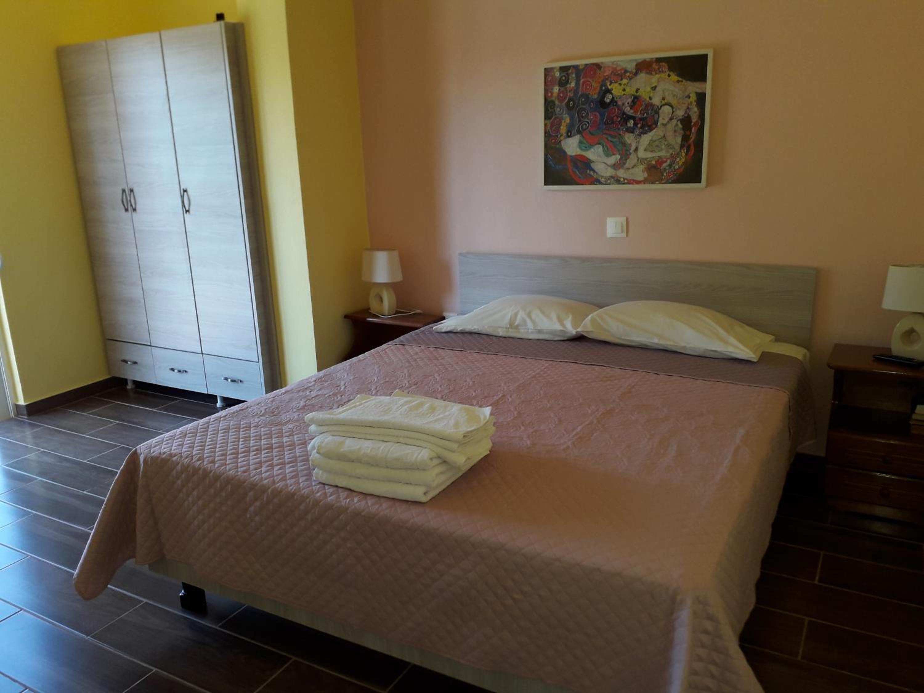 Family Apartment with Pool View - Ground Floor