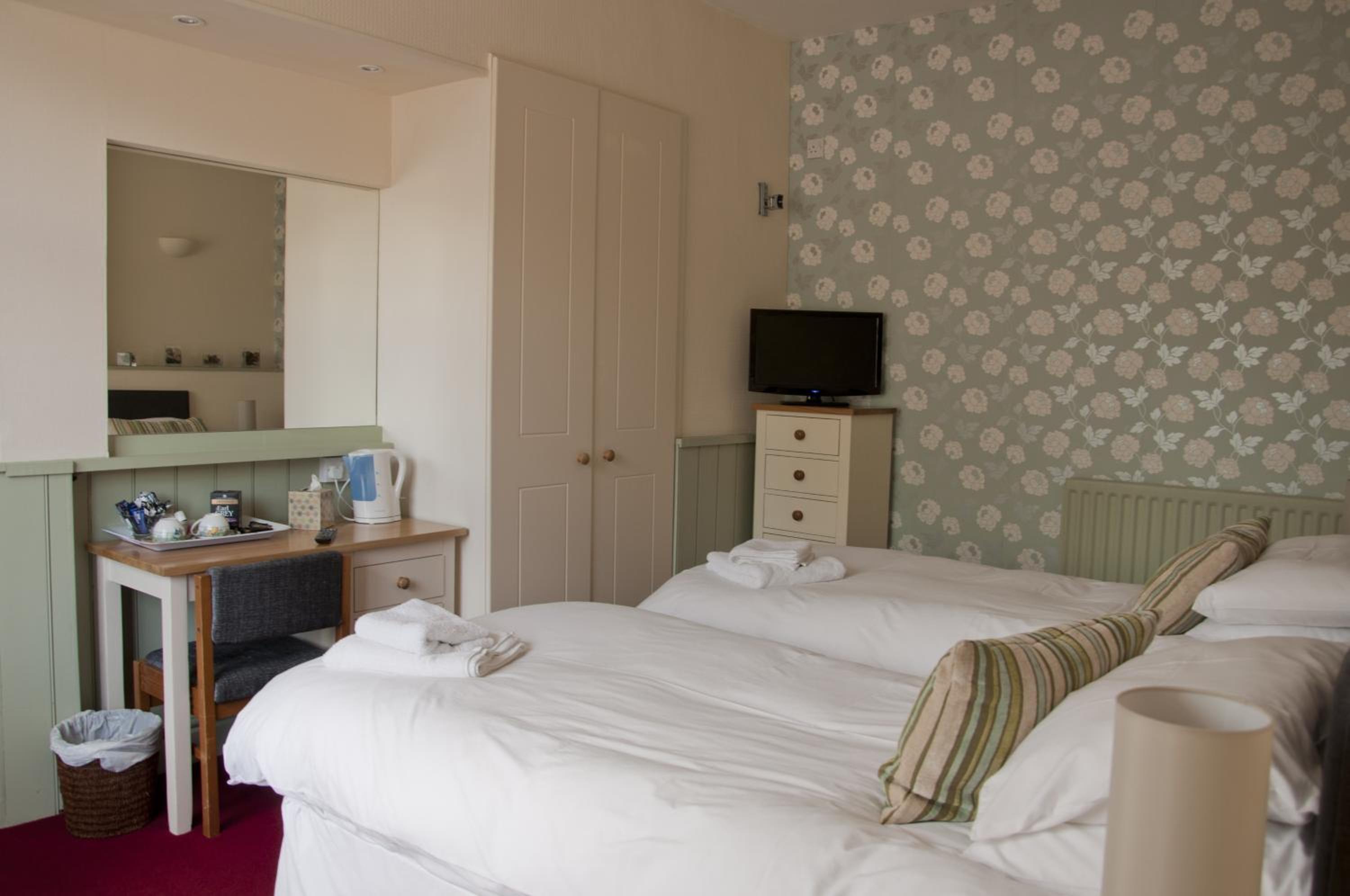 Superior Twin Room - Photo 7