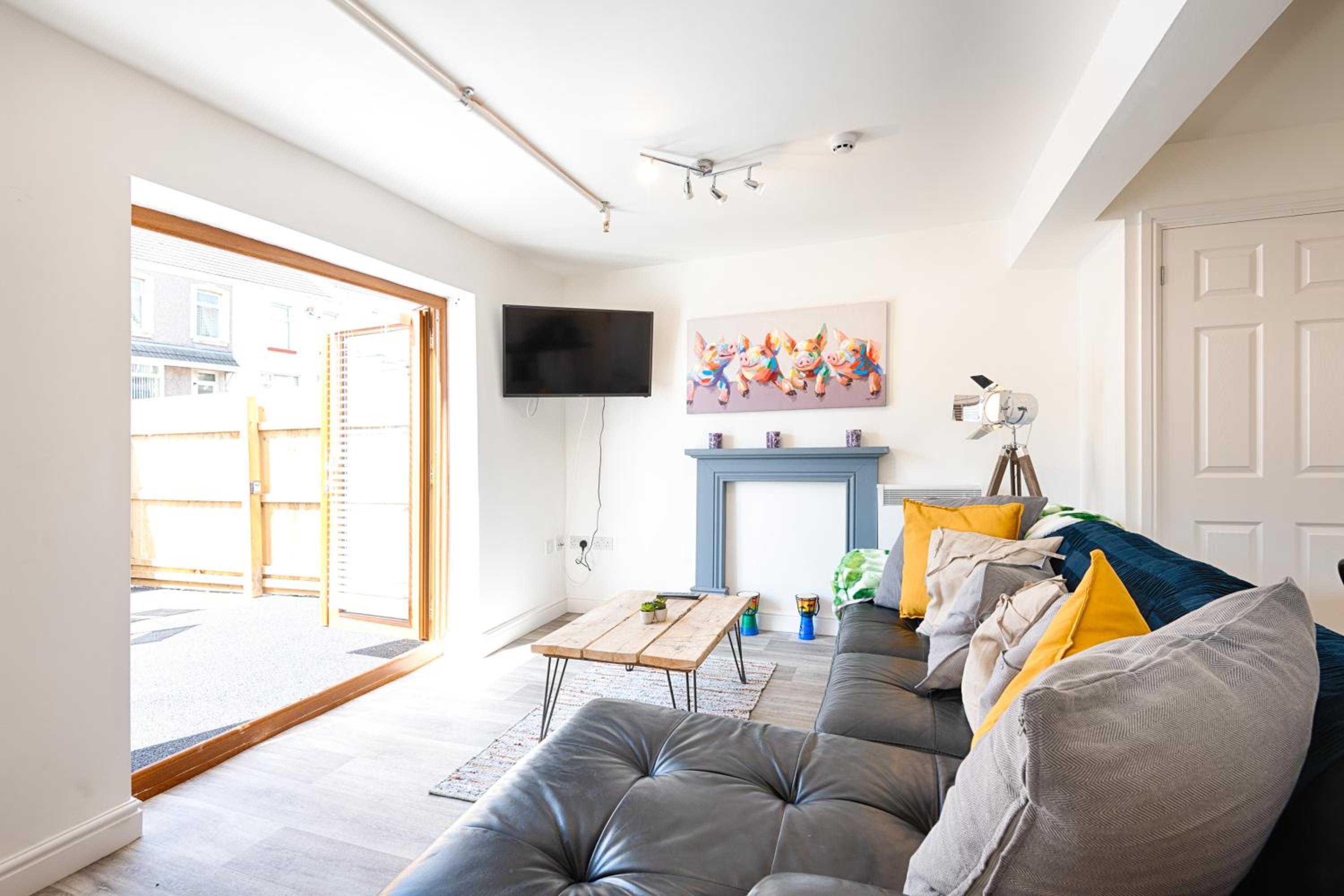 Four-Bedroom House photo 1
