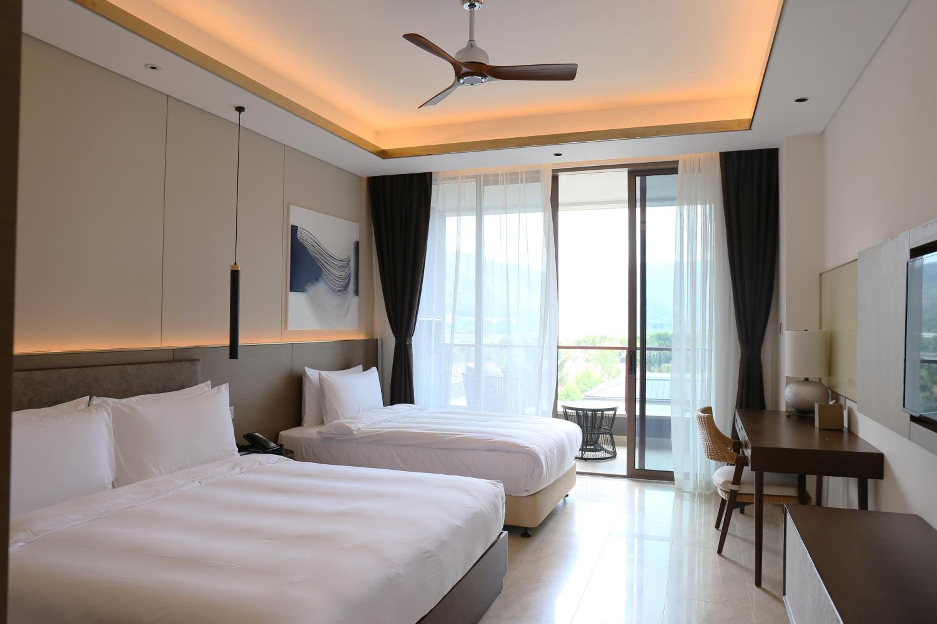 Superior  Room King photo 3