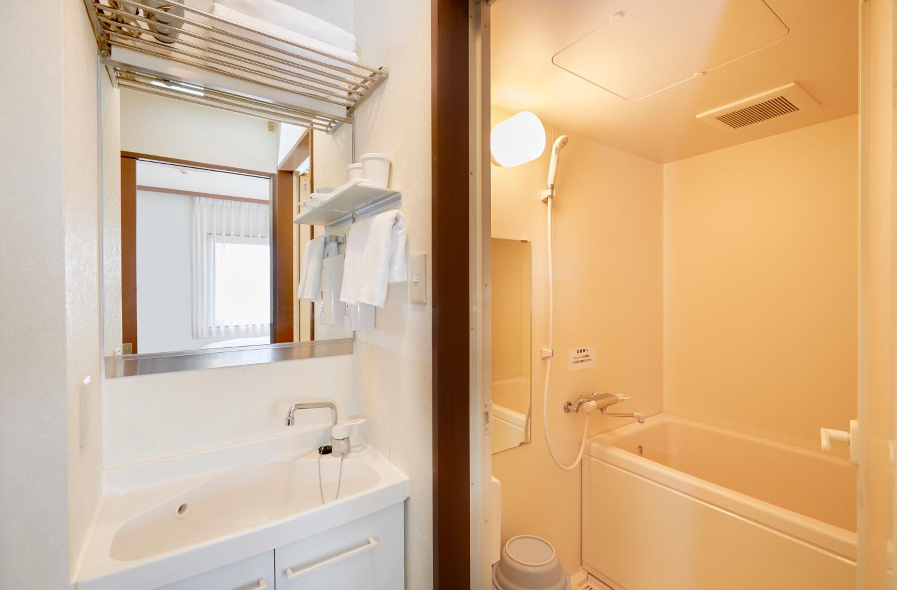 Standard Double Room - Non-Smoking - Photo 2