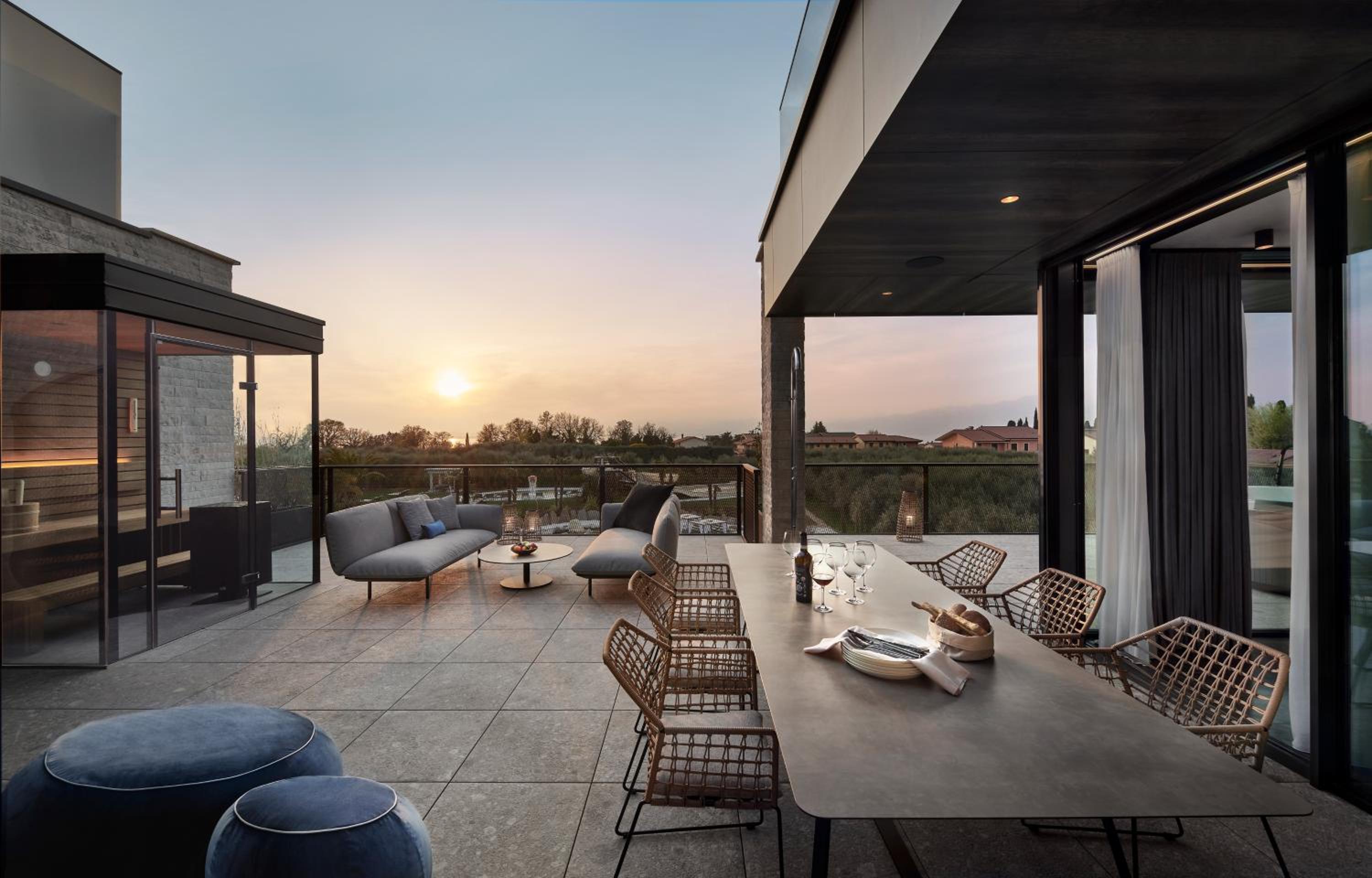 Villa with Private Pool - Photo 2