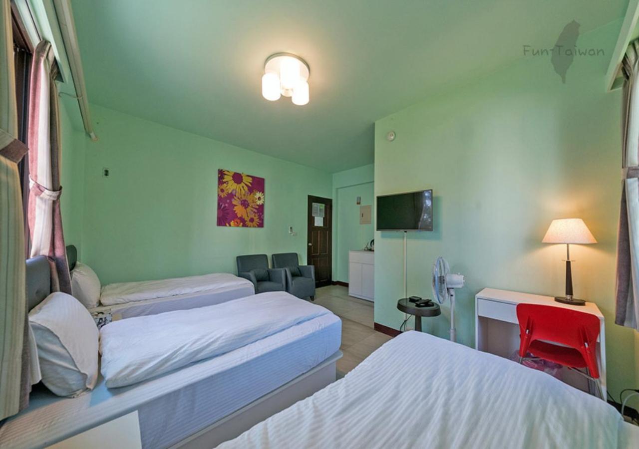 Triple Room with Private Bathroom photo 2