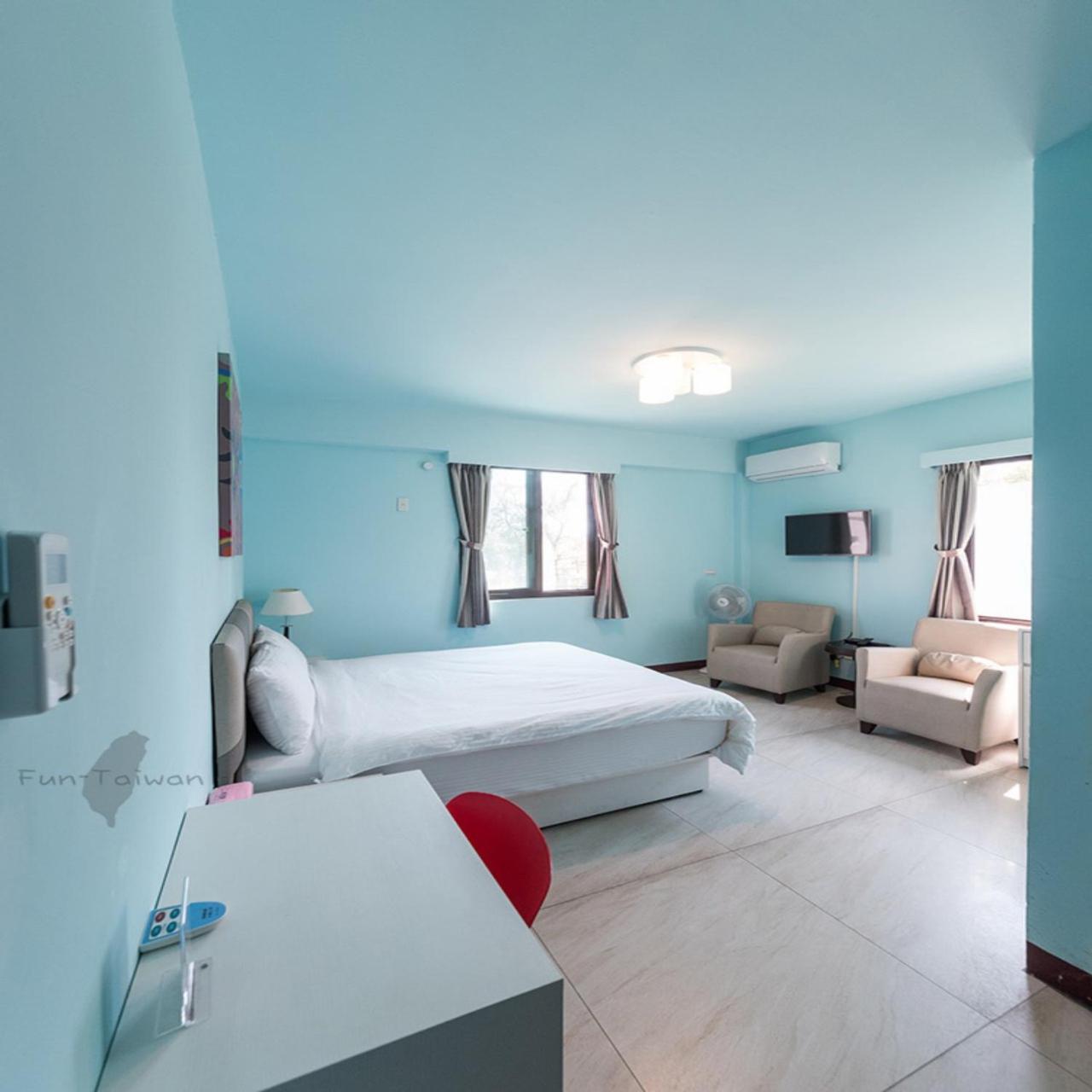 Deluxe Double Room with Shower