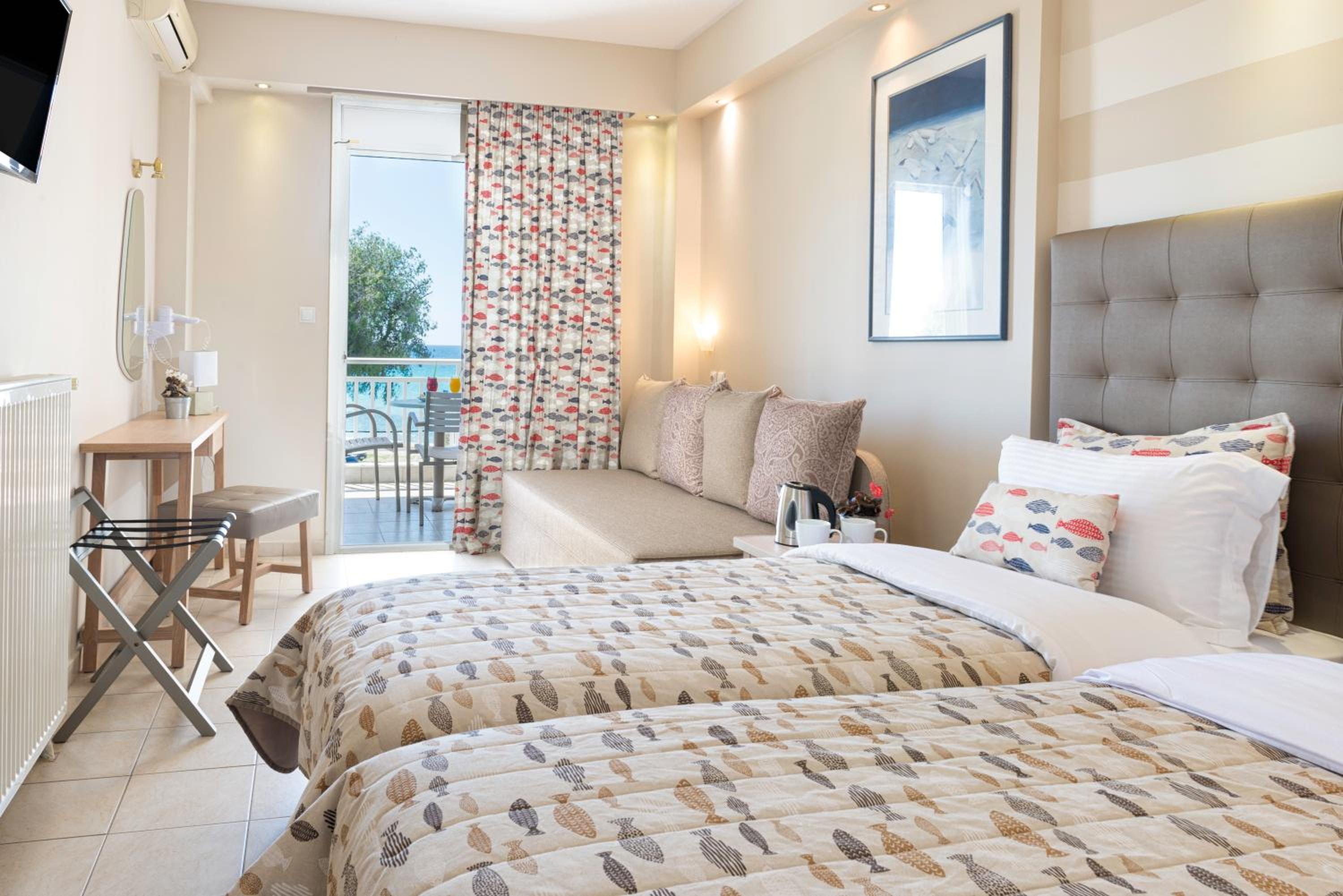 Superior Triple Room photo 1
