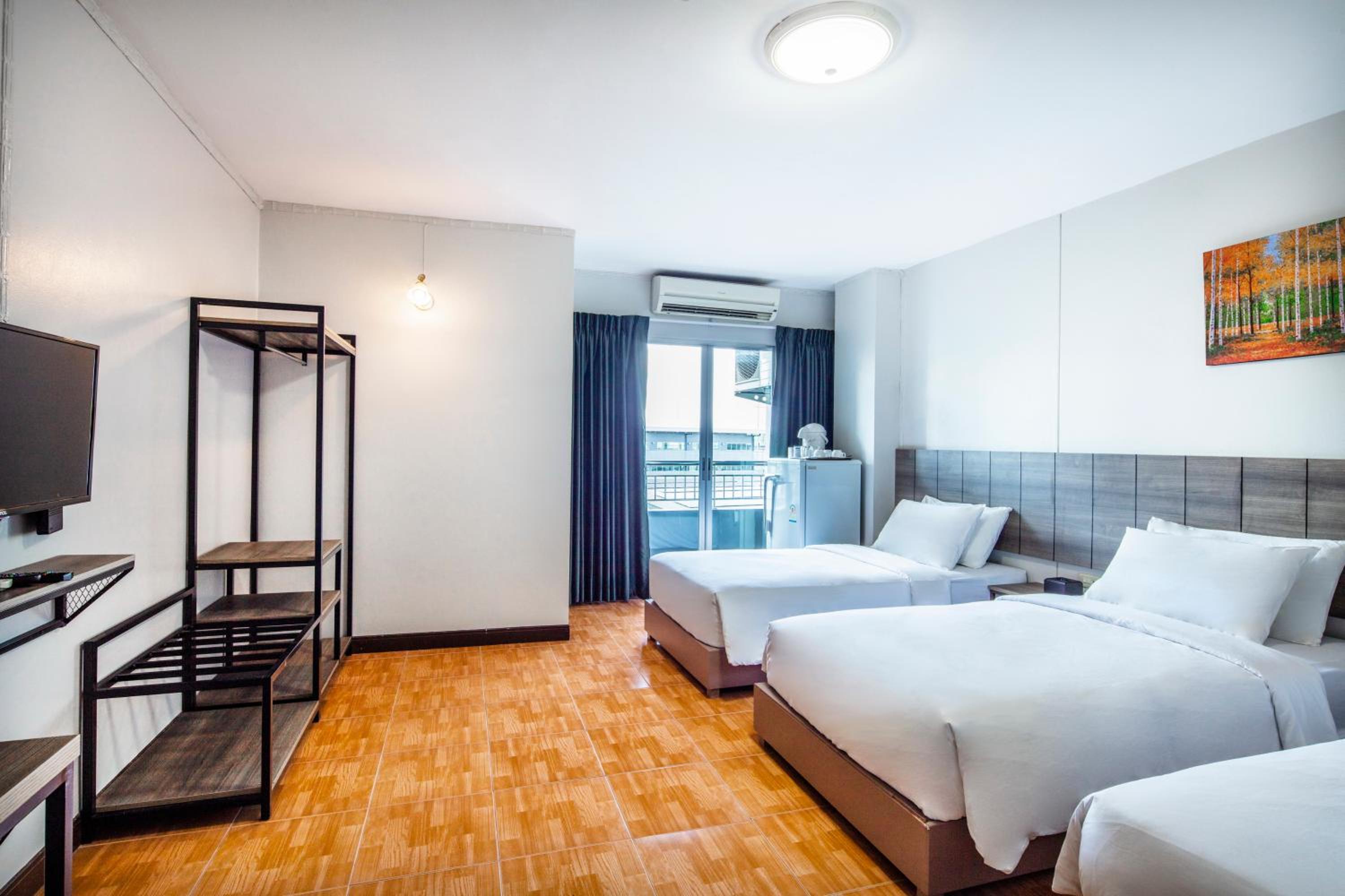 Triple Room - No Parking - Photo 6