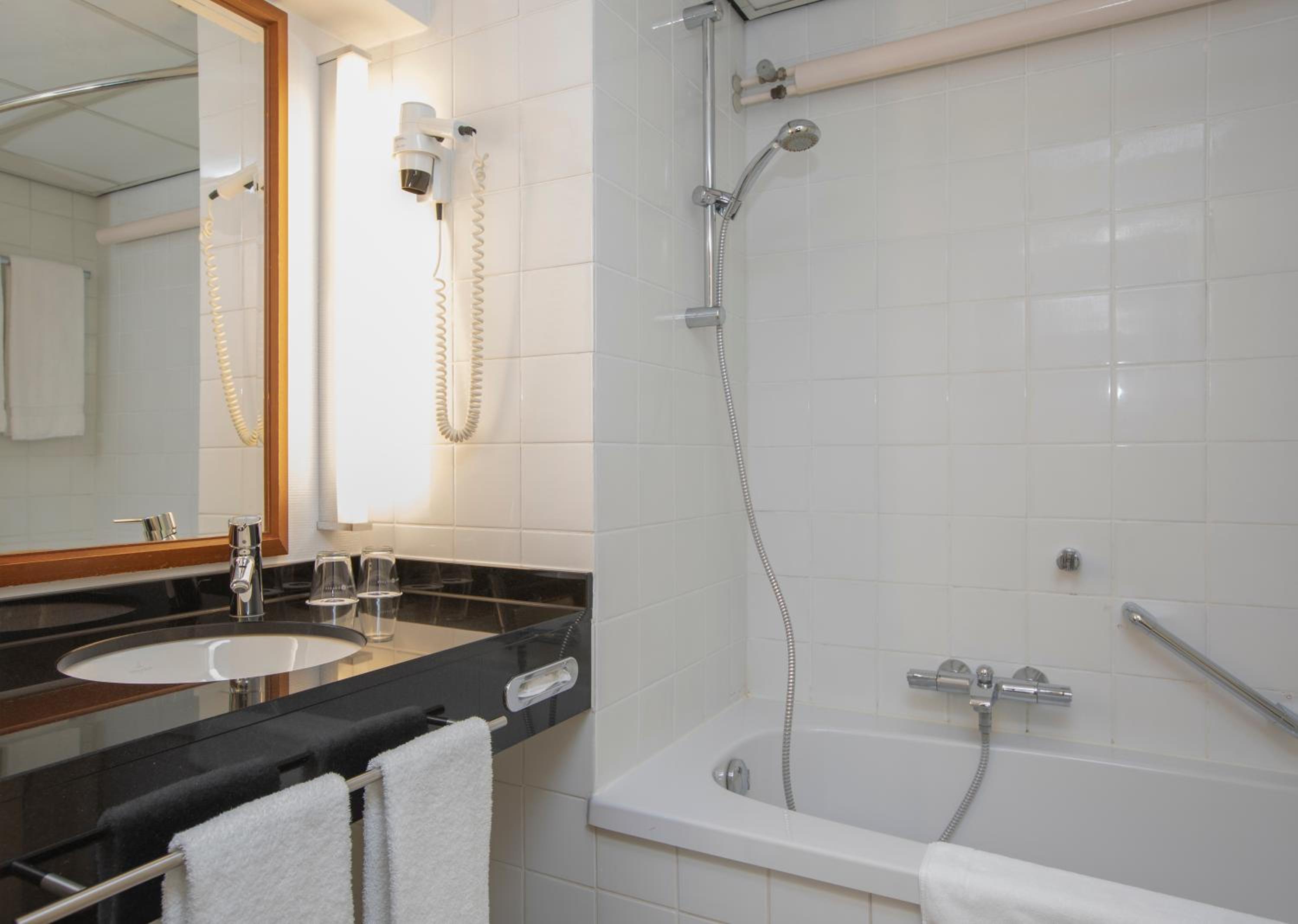 Double Room - Photo 3