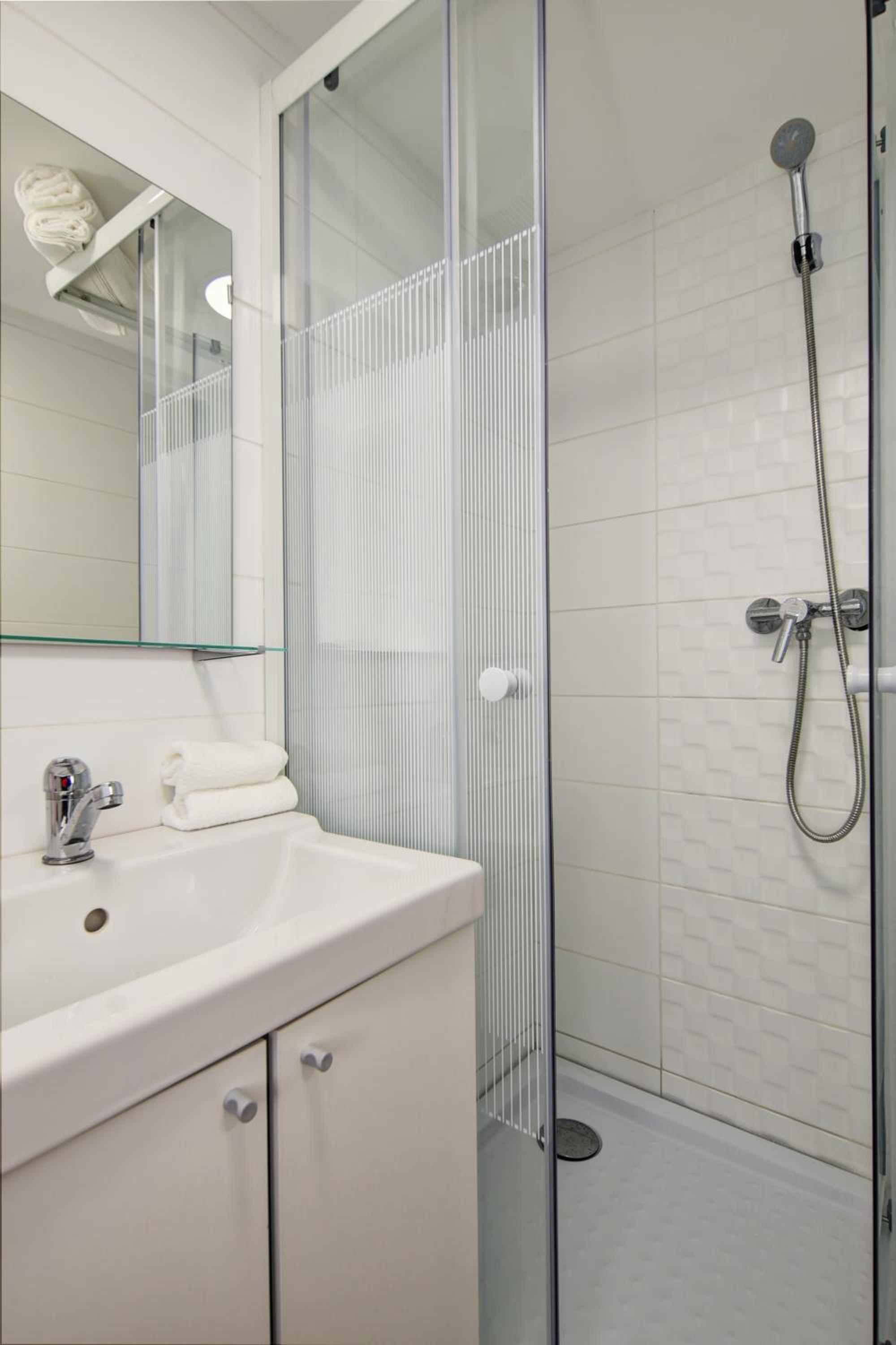Economy Apartment - Photo 5