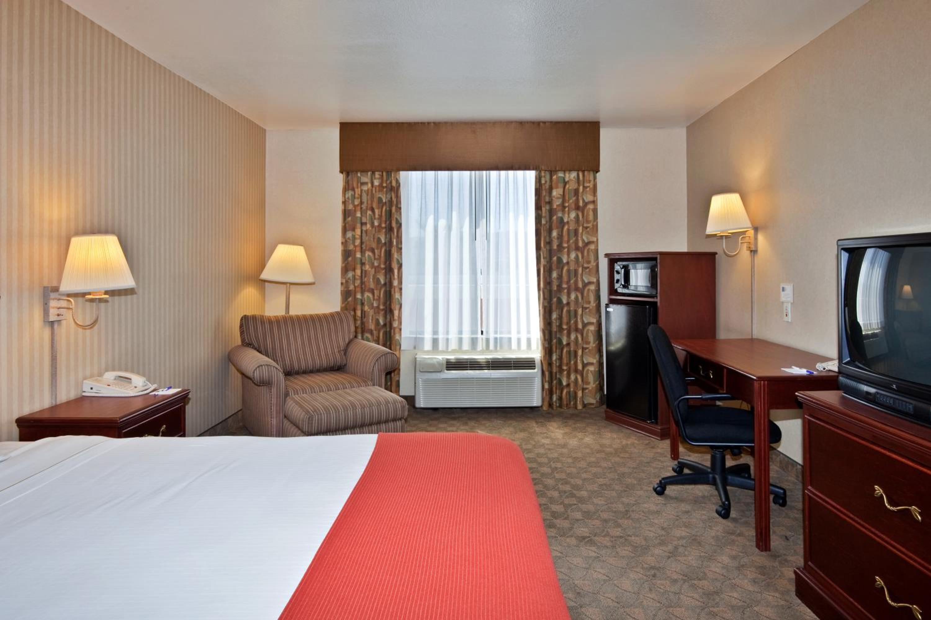 Standard Room - Photo 1