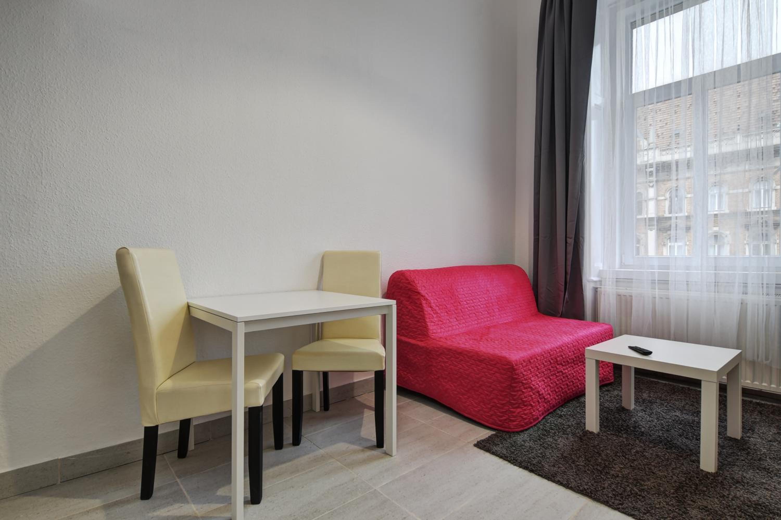 Apartment - Photo 9