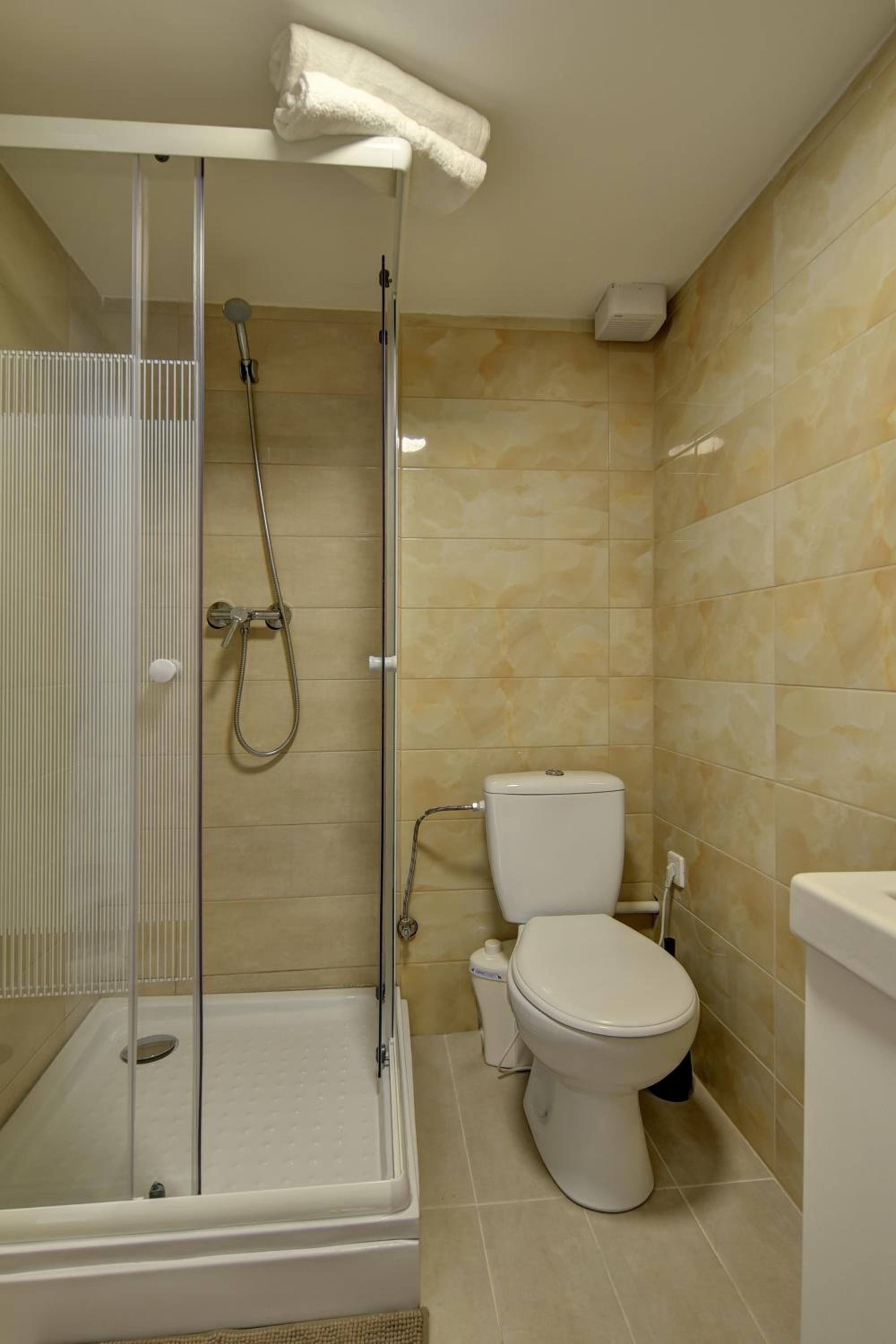Apartment - Photo 5