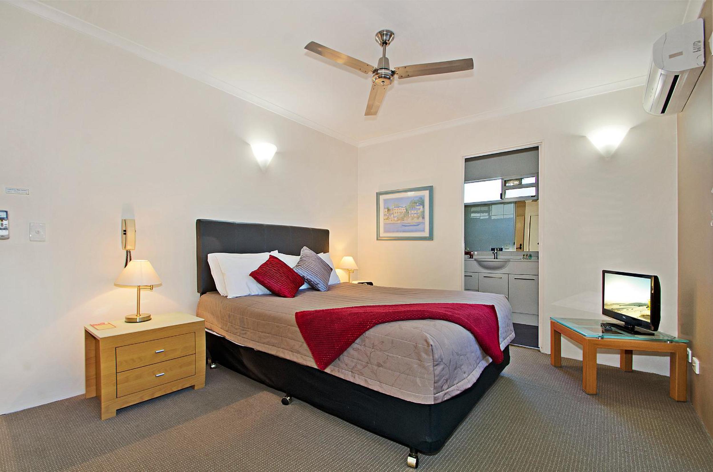 One-Bedroom Penthouse Apartment with Ocean View photo 3