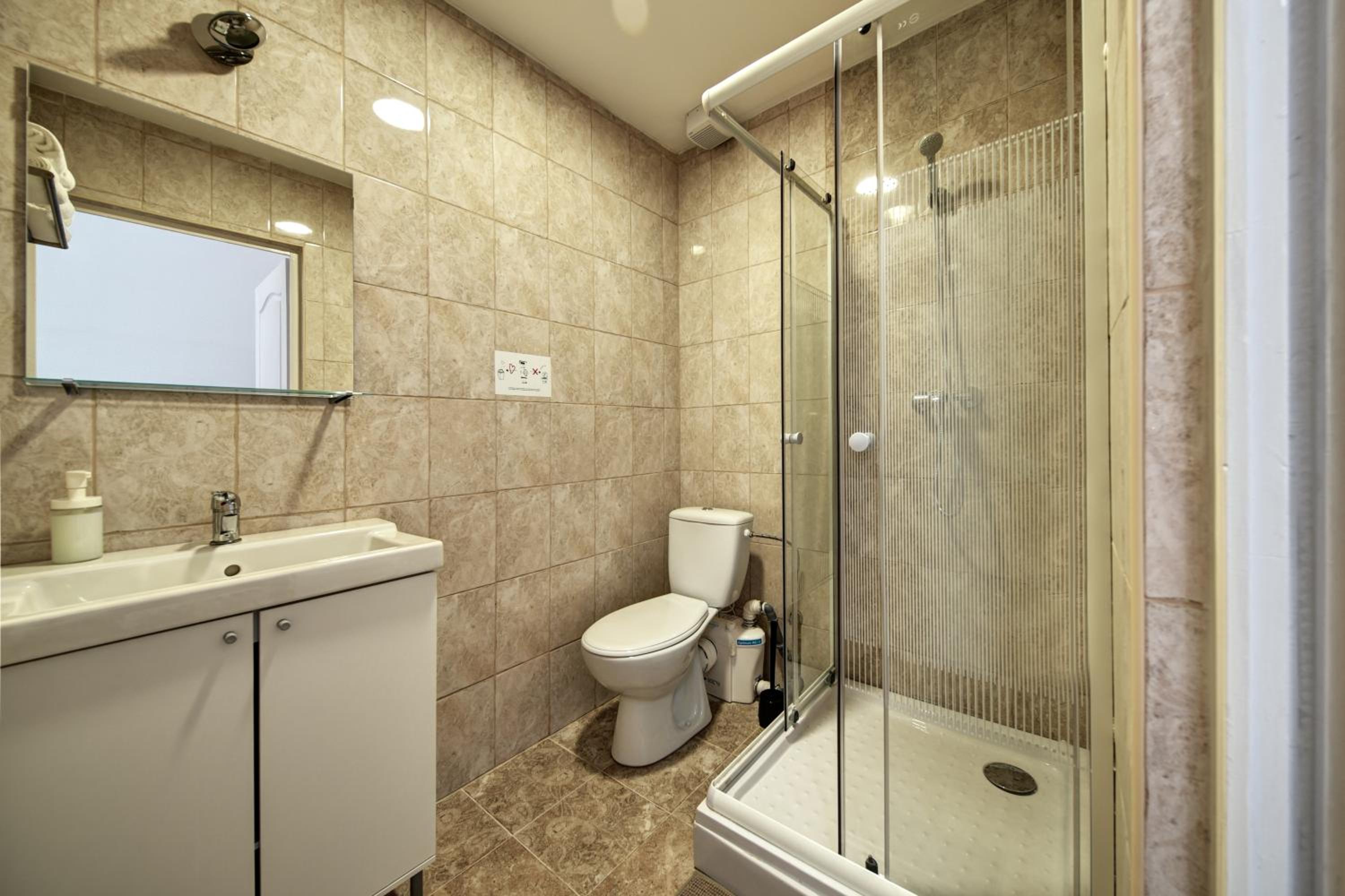Deluxe Apartment - Photo 5