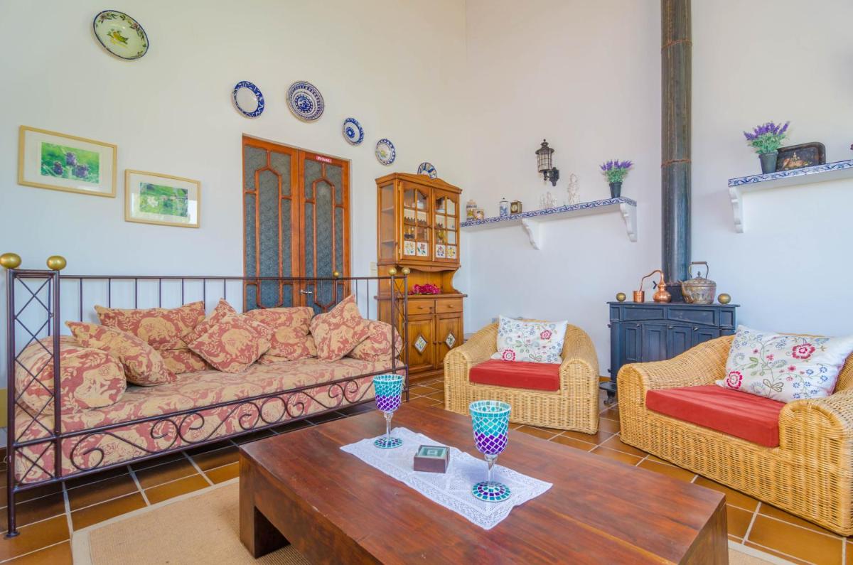 Villa photo 2