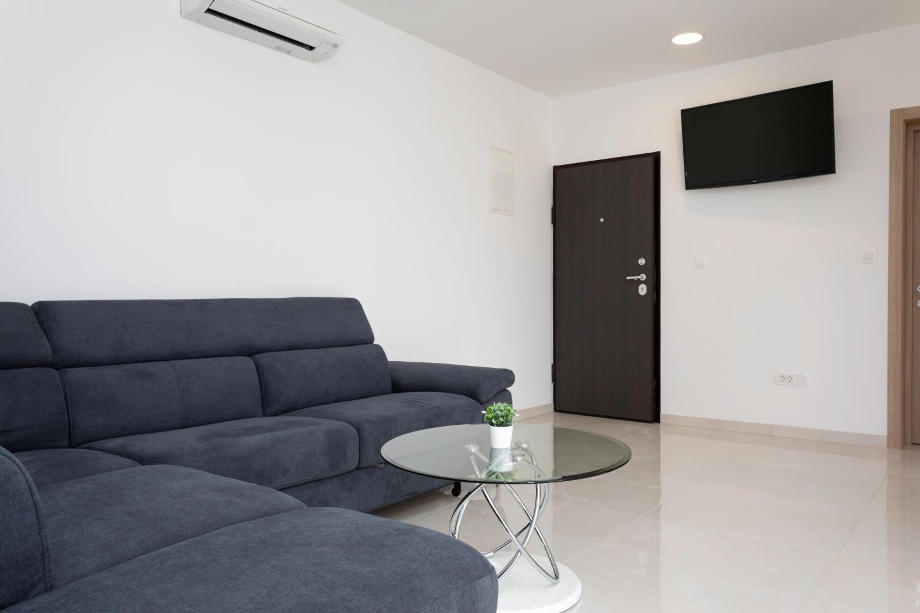 Superior Apartment