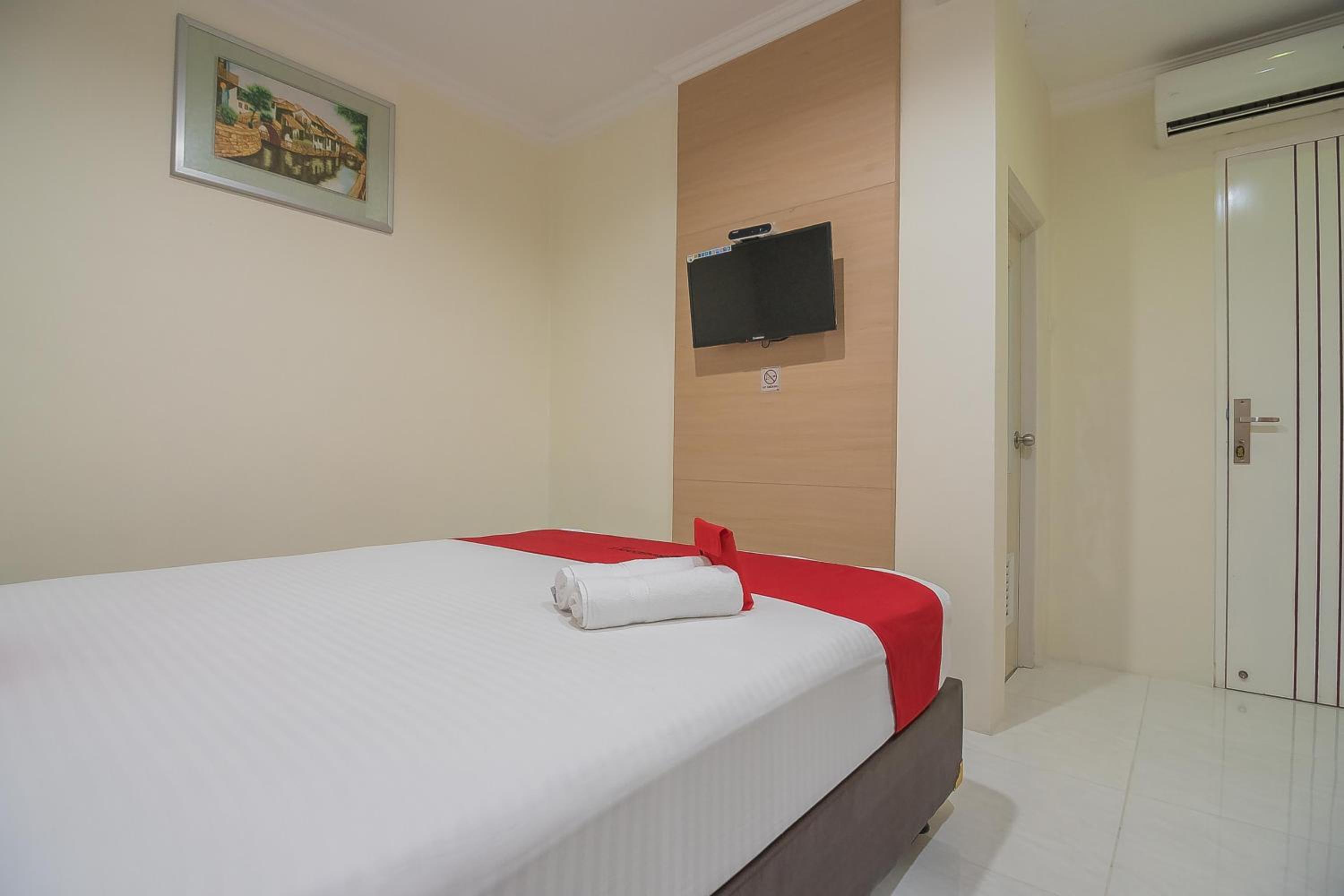 Double Room - Photo 7