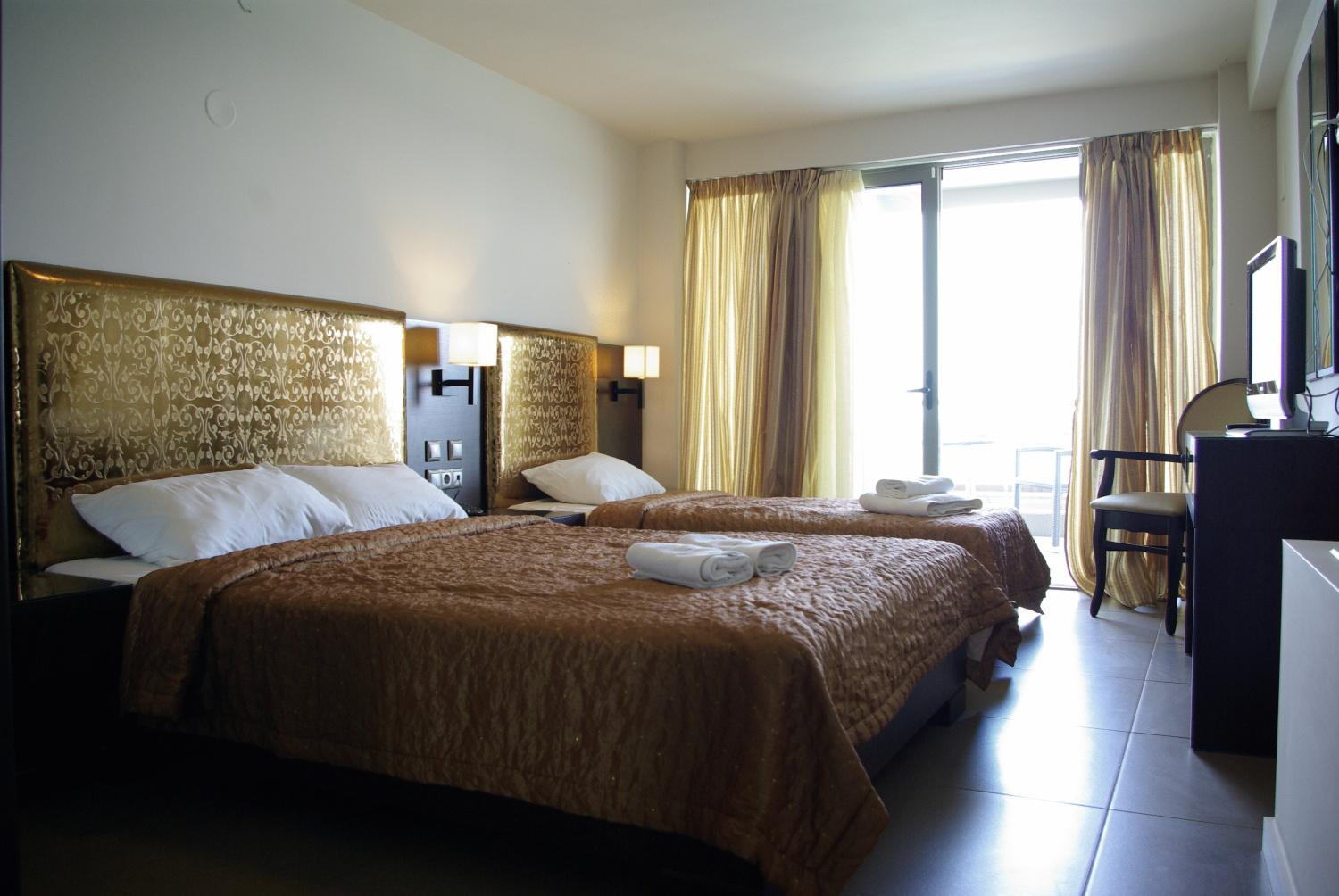 Triple Room with Sea View photo 1