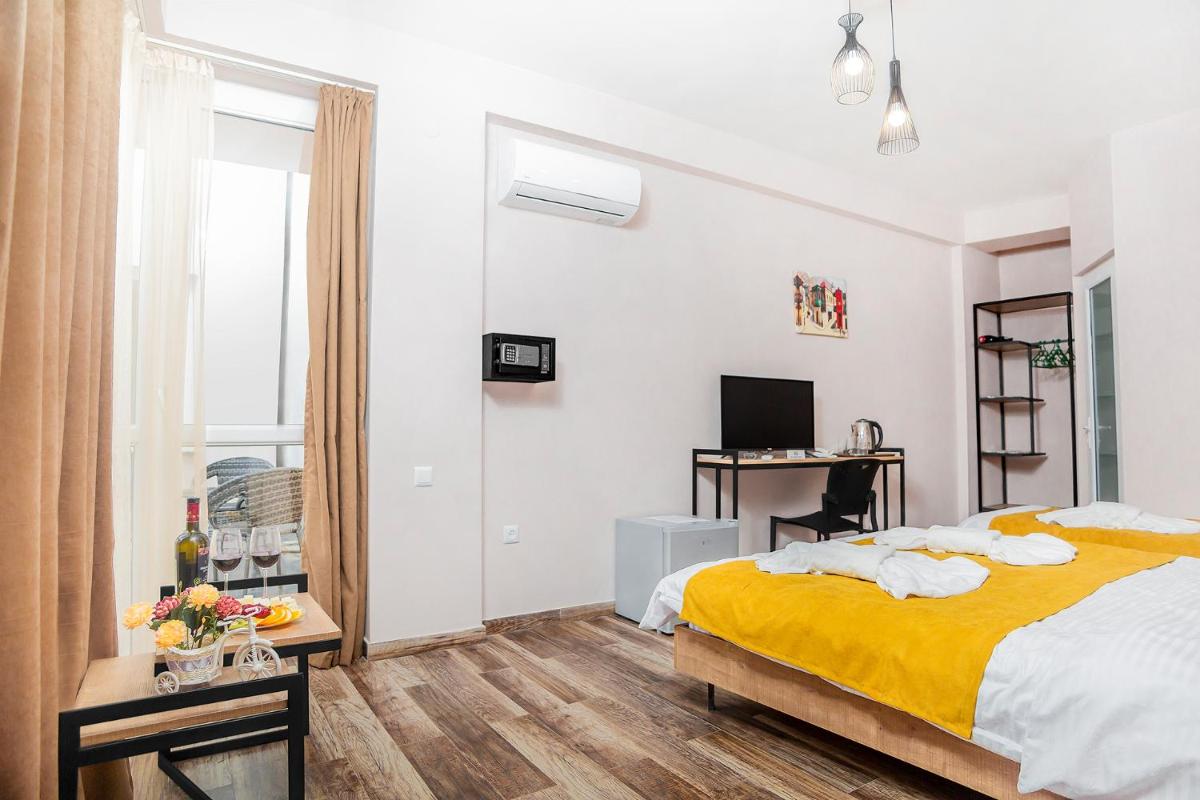Economy Triple Room