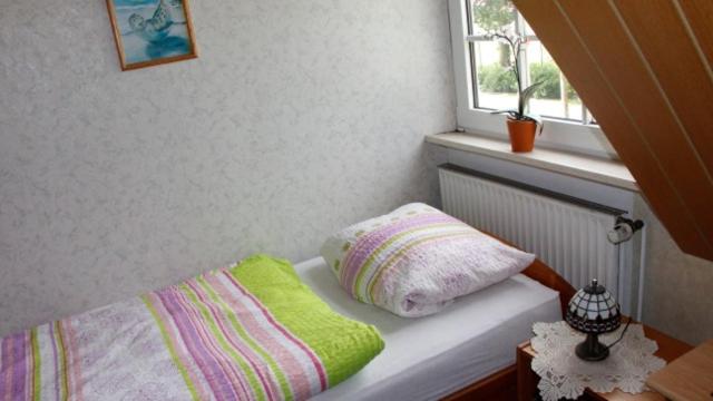 Two-Bedroom Apartment with Balcony photo 3