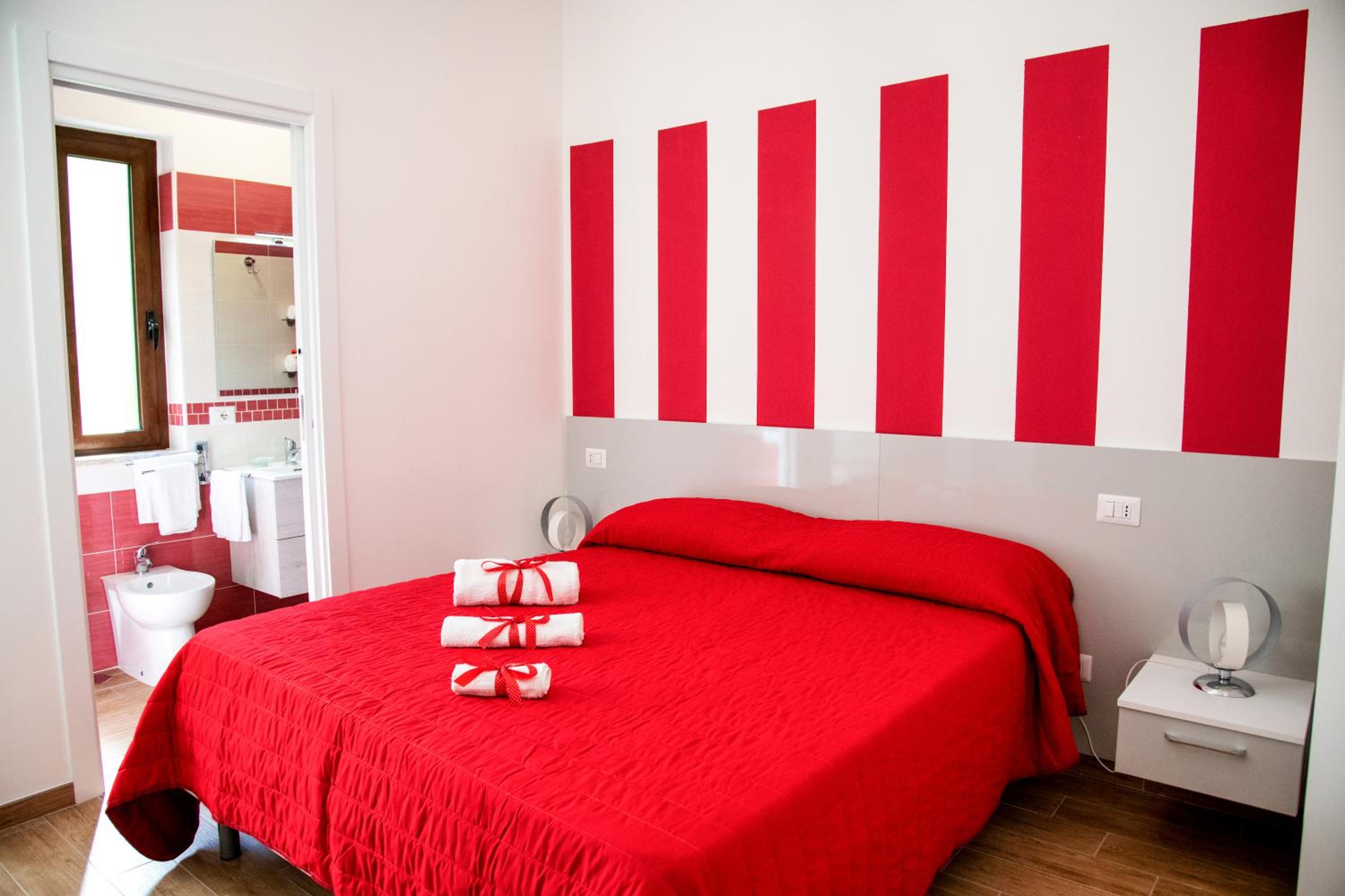 Double Room with Private Bathroom - Photo 1