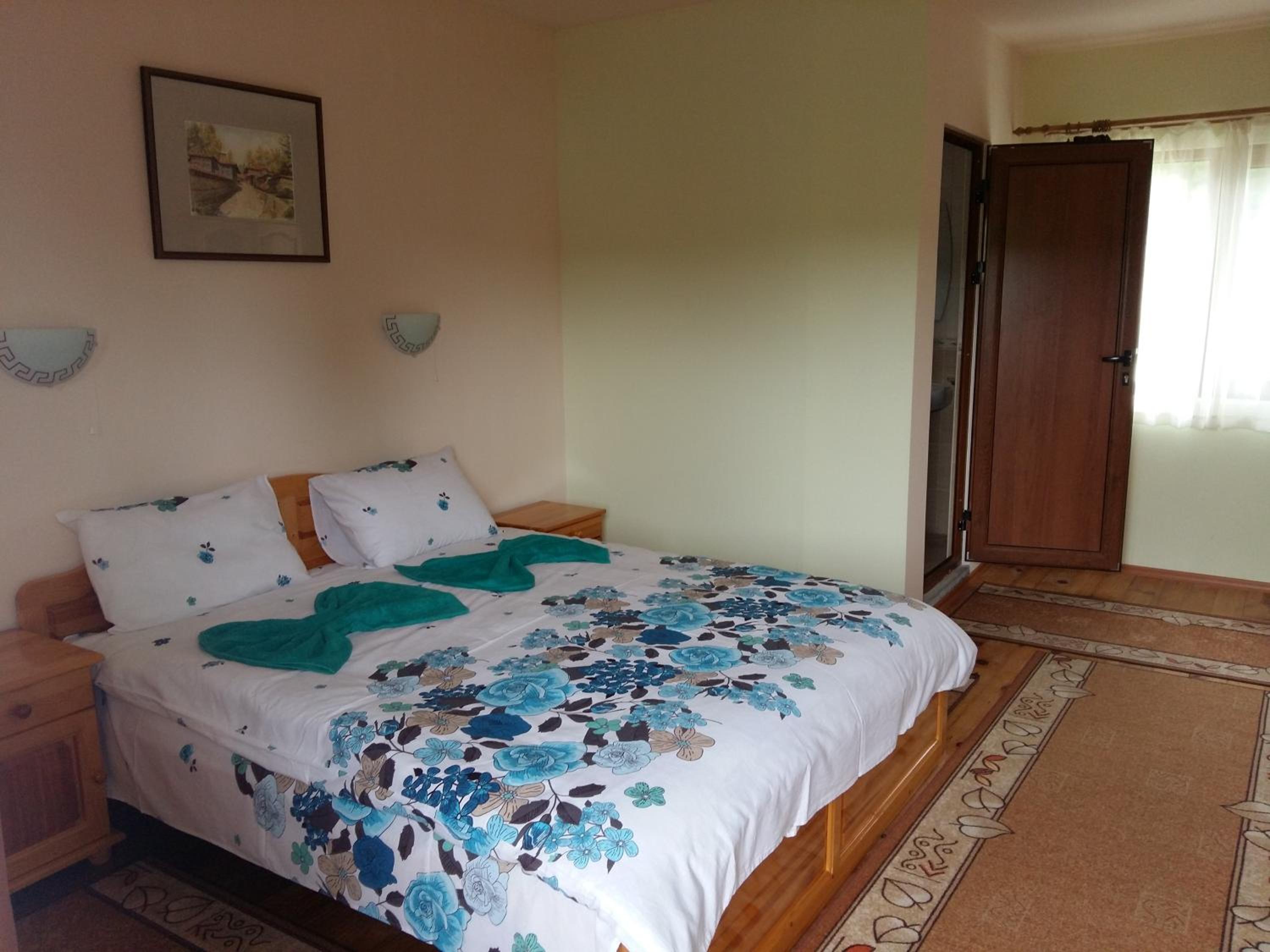Double Room with Private Bathroom photo 1