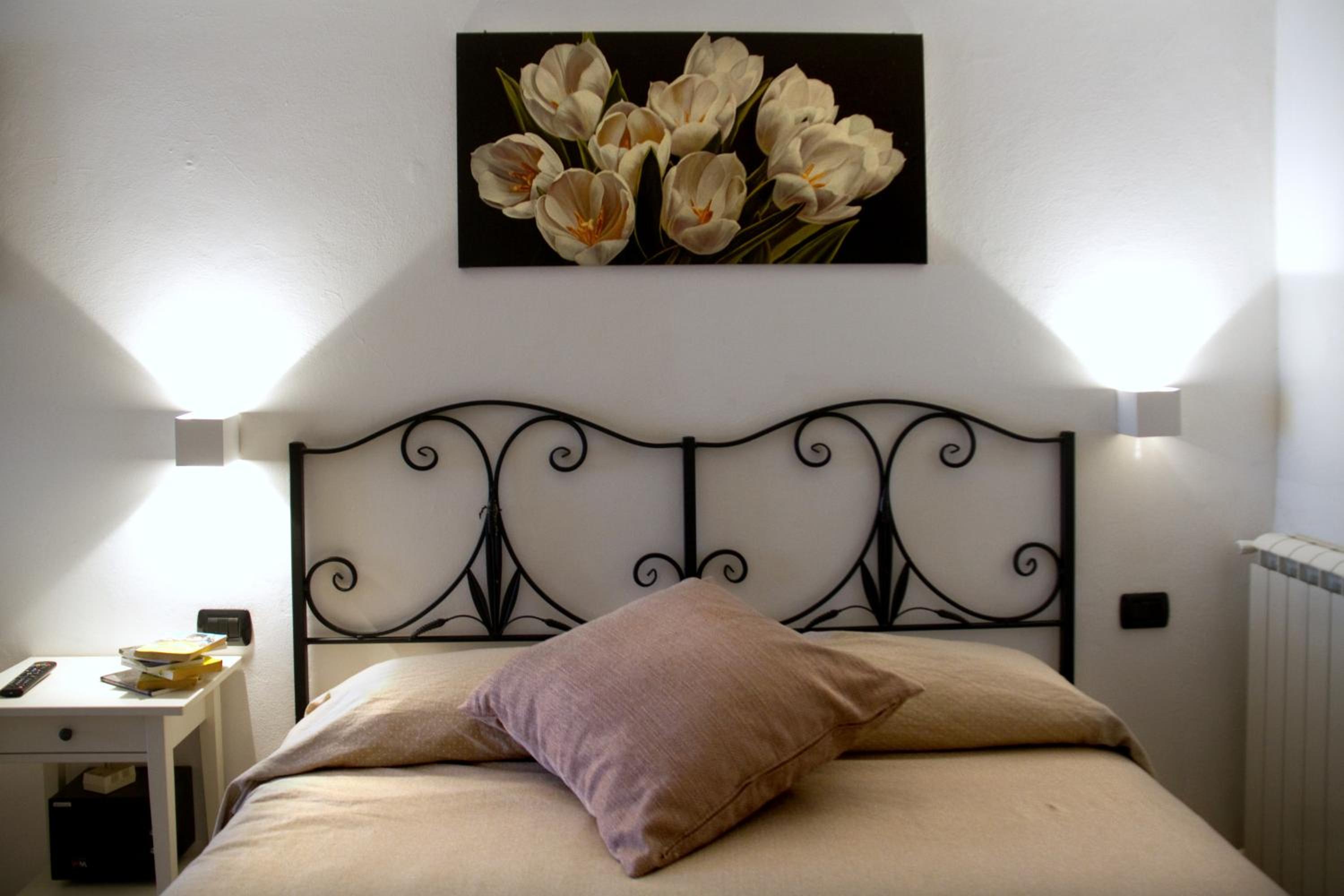 Standard King Room photo 3