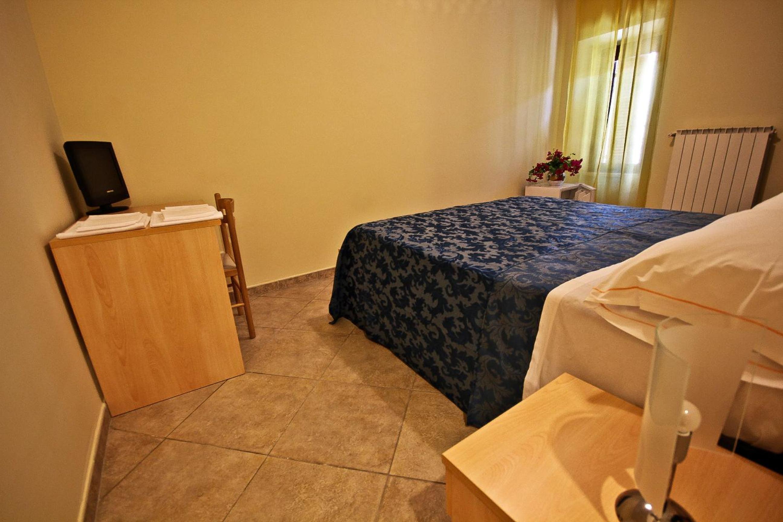 Double Room photo 3
