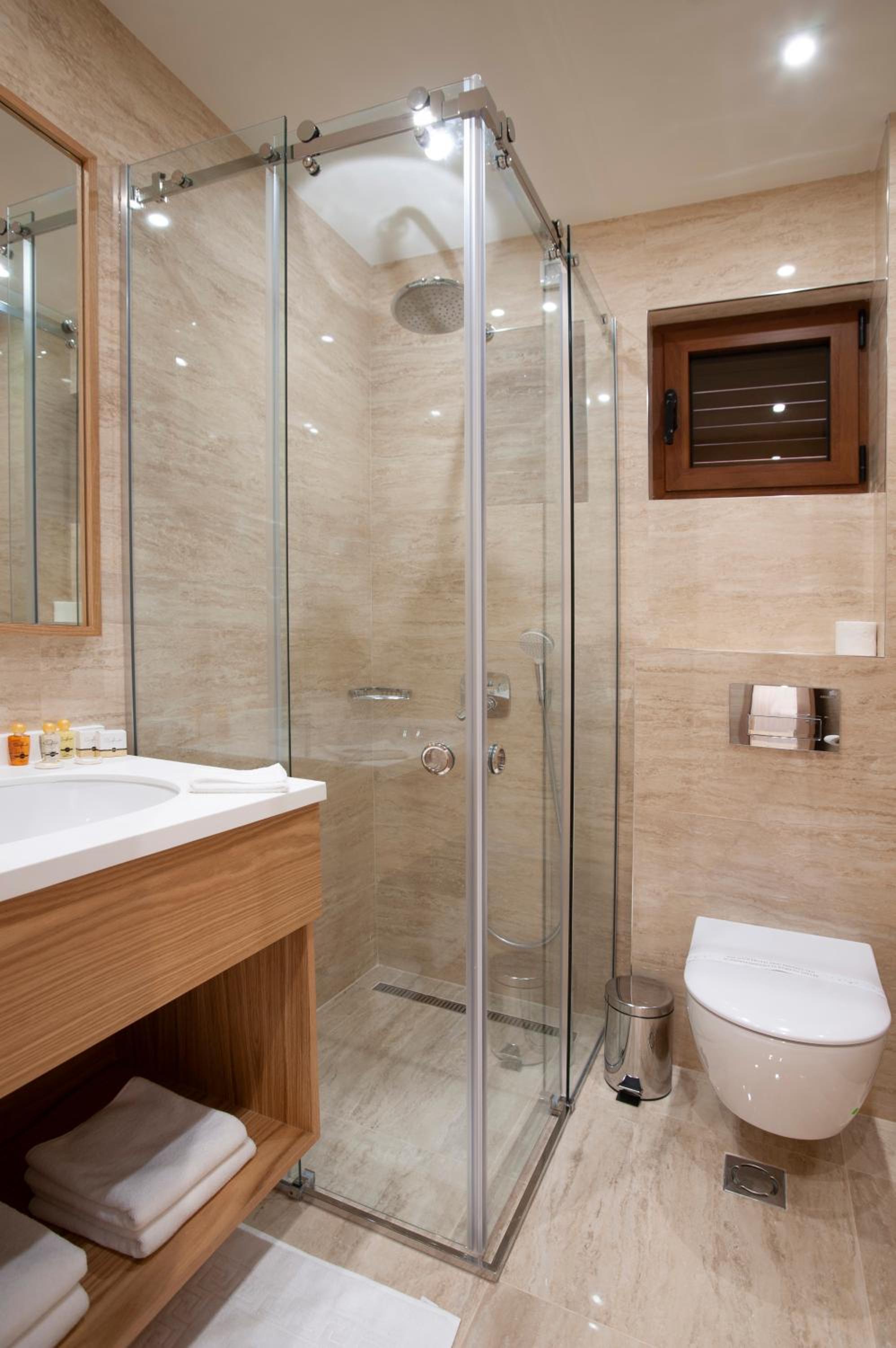 Superior Double or Twin Room photo 3