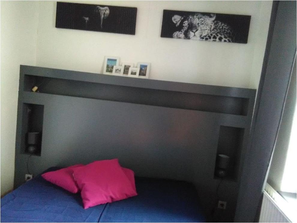 One-Bedroom House photo 1