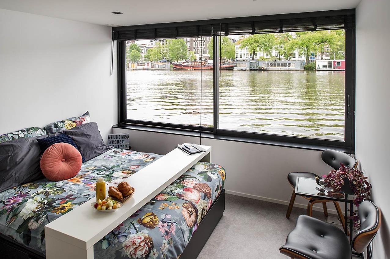Deluxe Double Room with Private Bathroom and River View