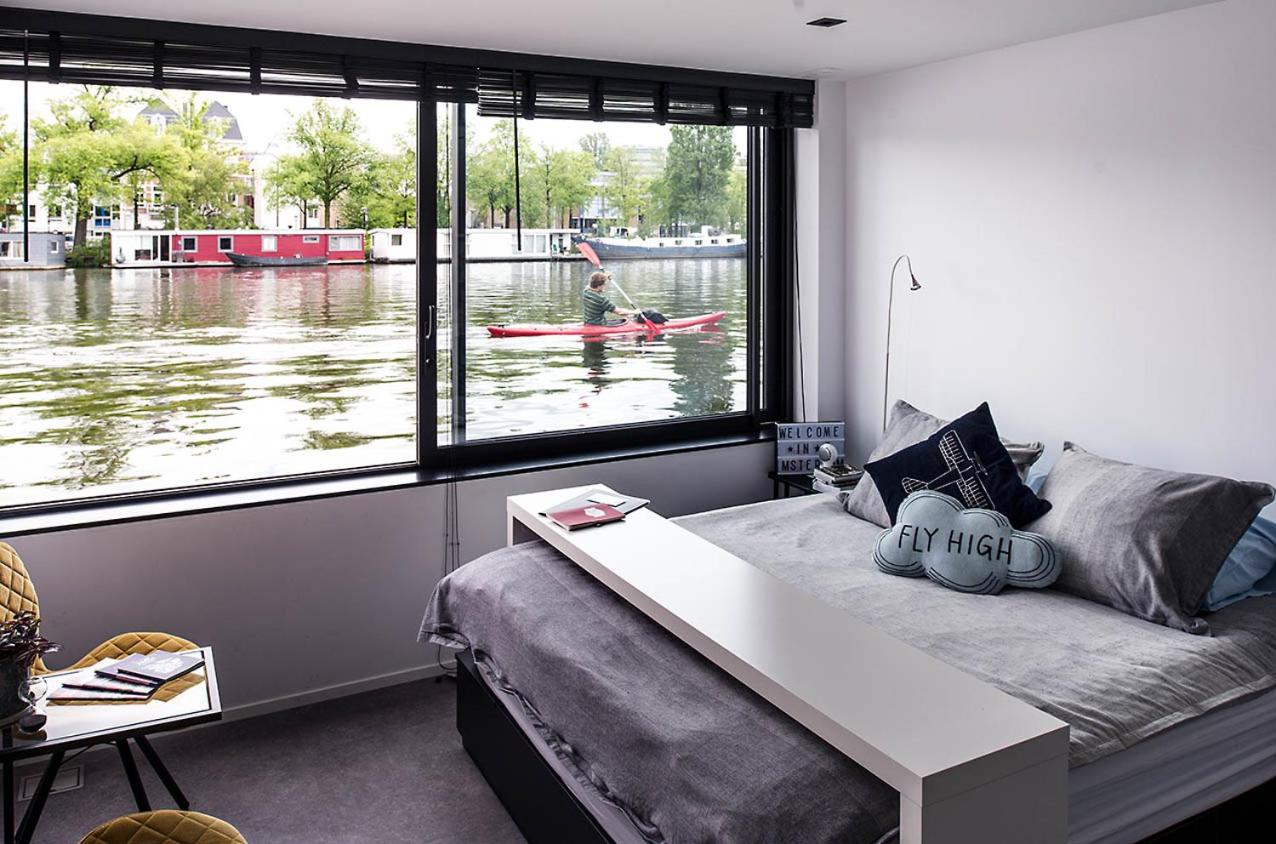 Deluxe Double Room with Private Bathroom and River View
