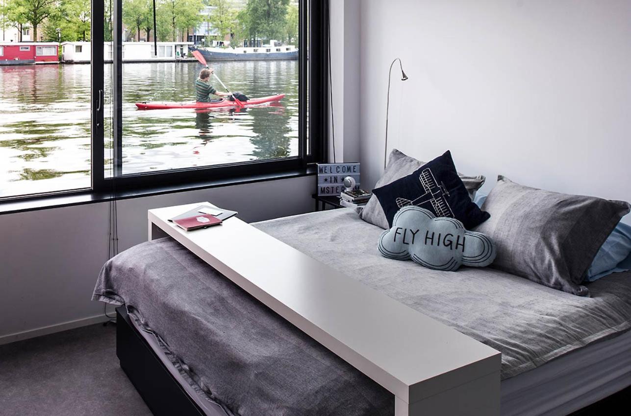 Deluxe Double Room with Private Bathroom and River View