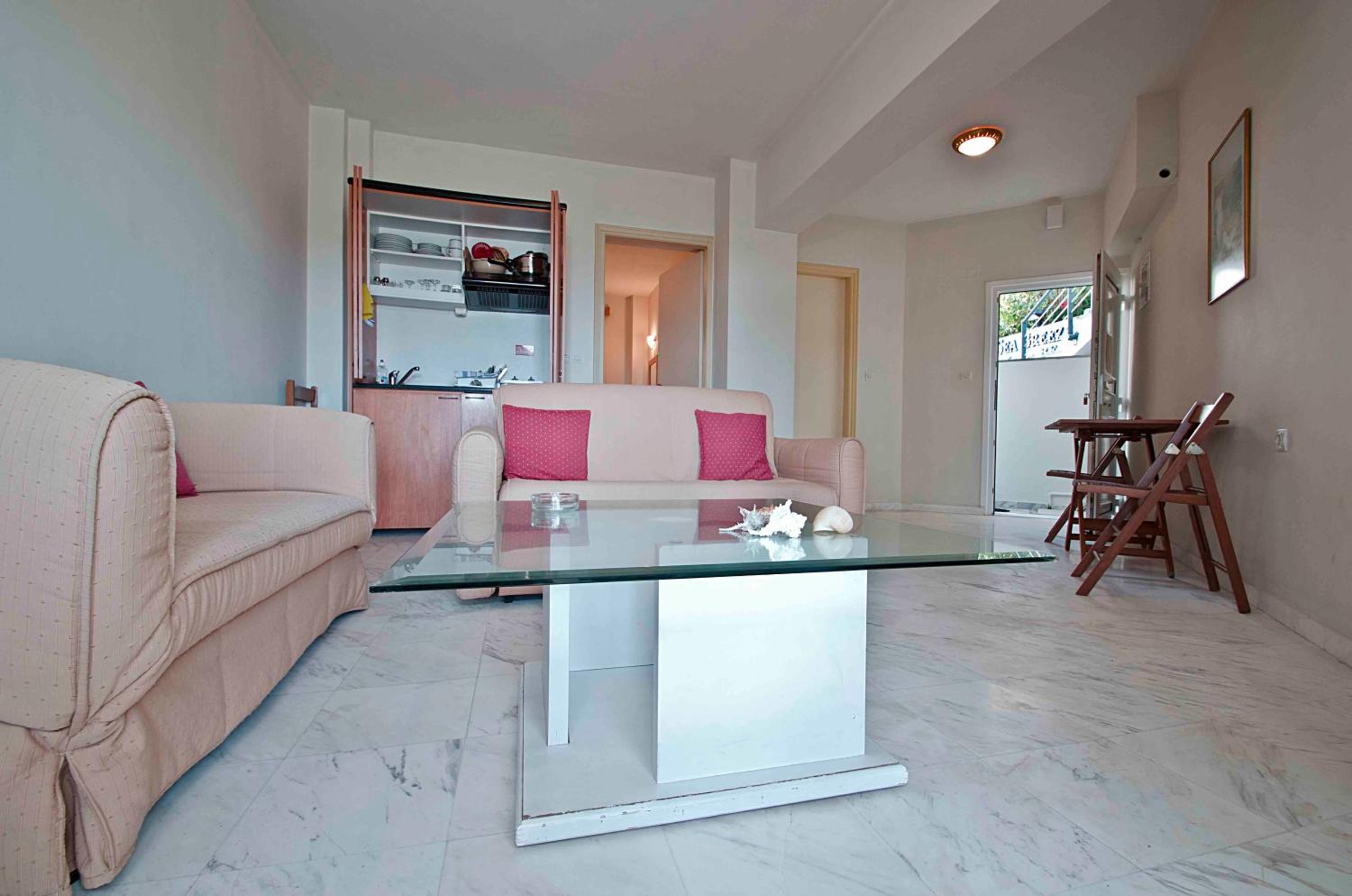 Standard Apartment with Patio photo 3