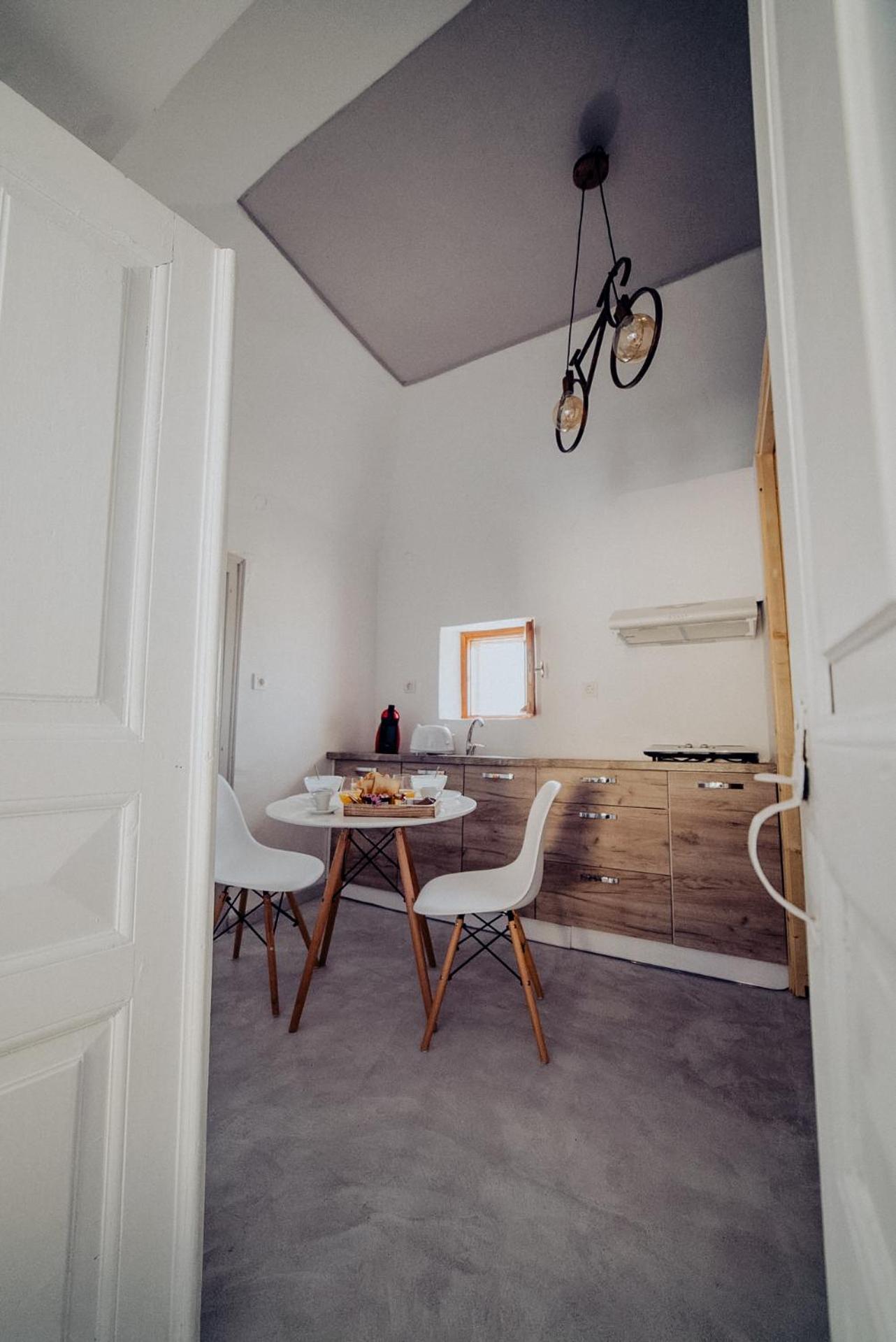 Junior Suite with Ocean View - Photo 5