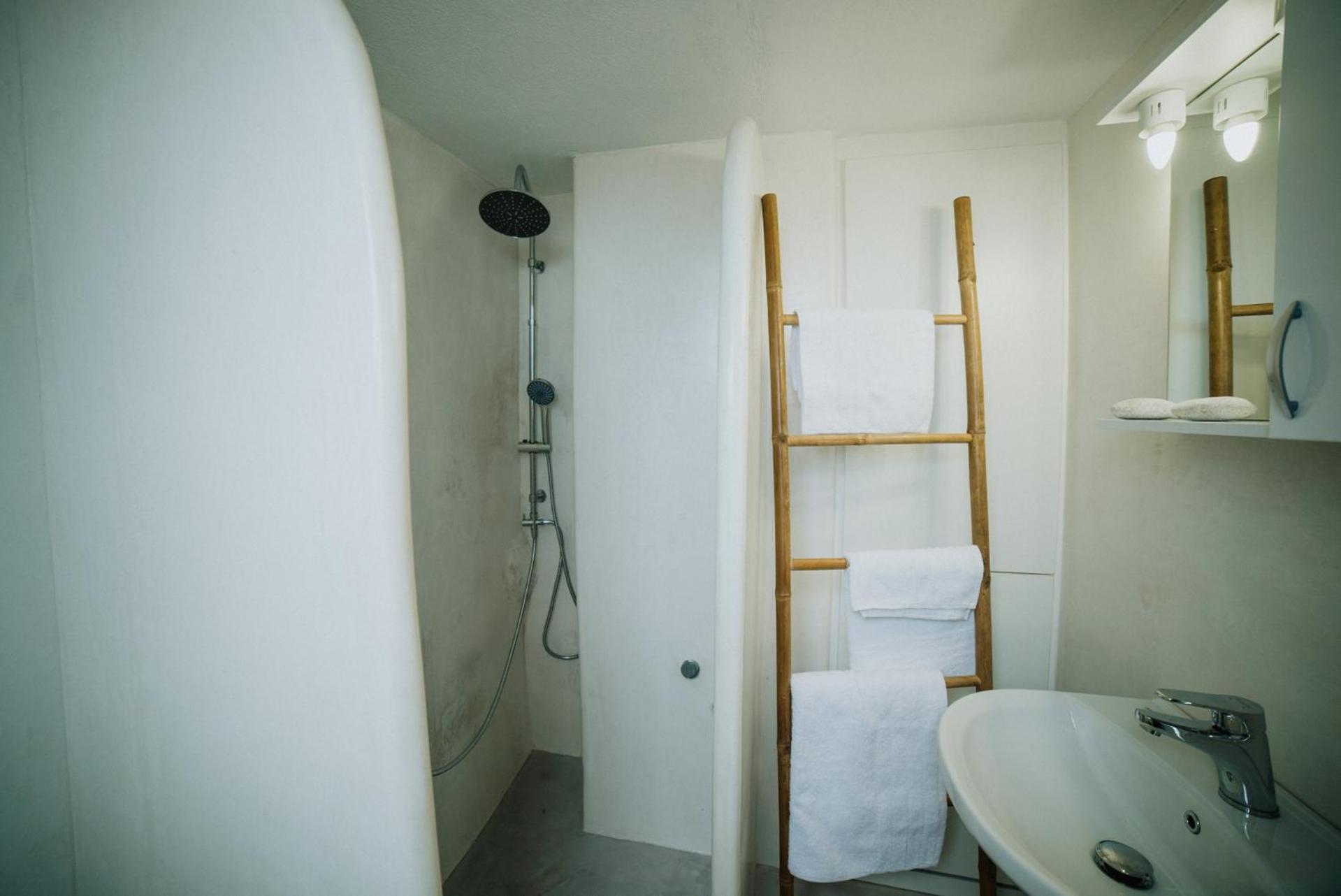Junior Suite with Ocean View - Photo 27