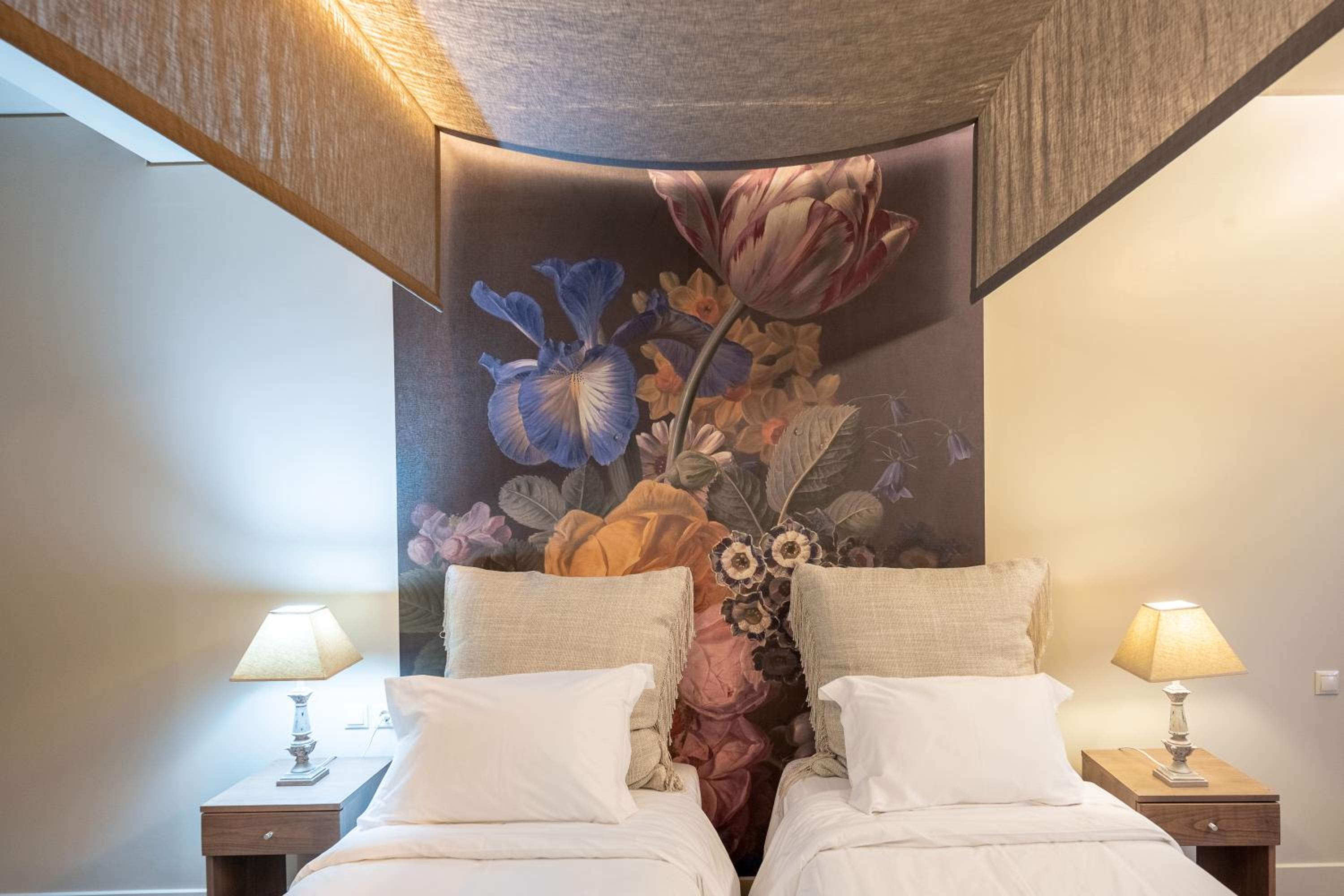 Deluxe Room - Photo 8