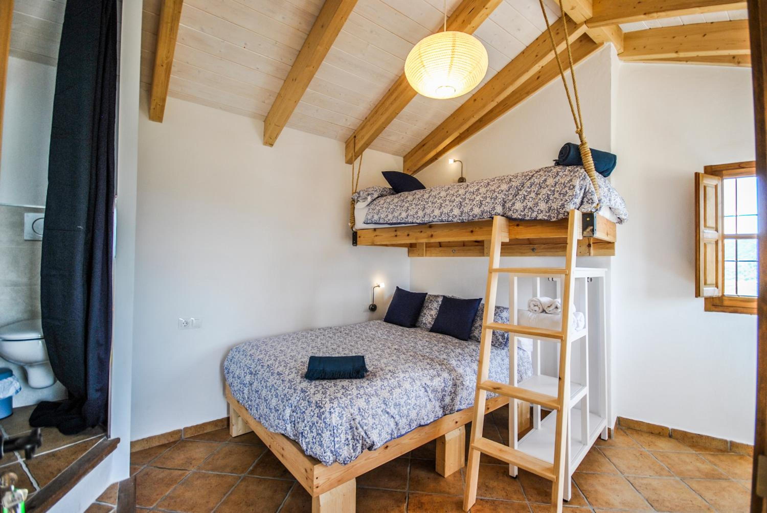 Basic Triple Room photo 2