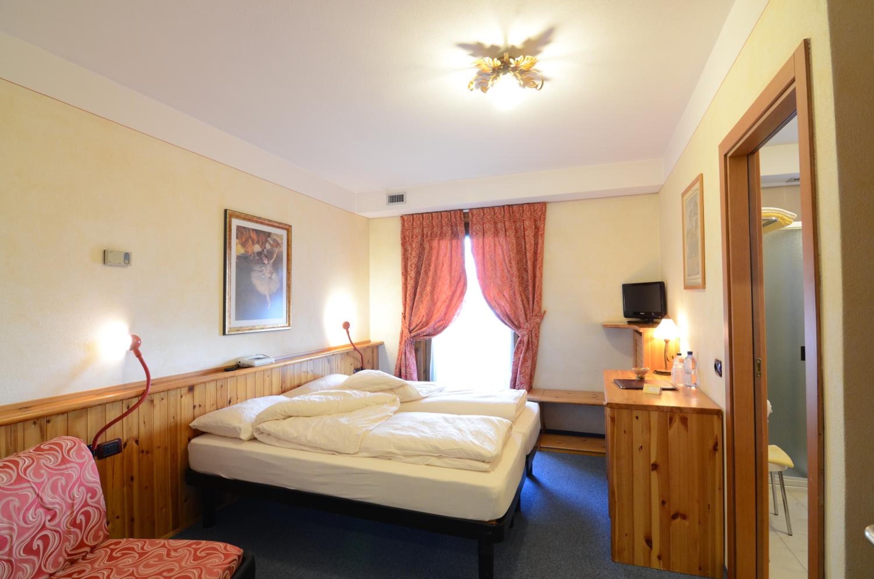Triple Room - Photo 8