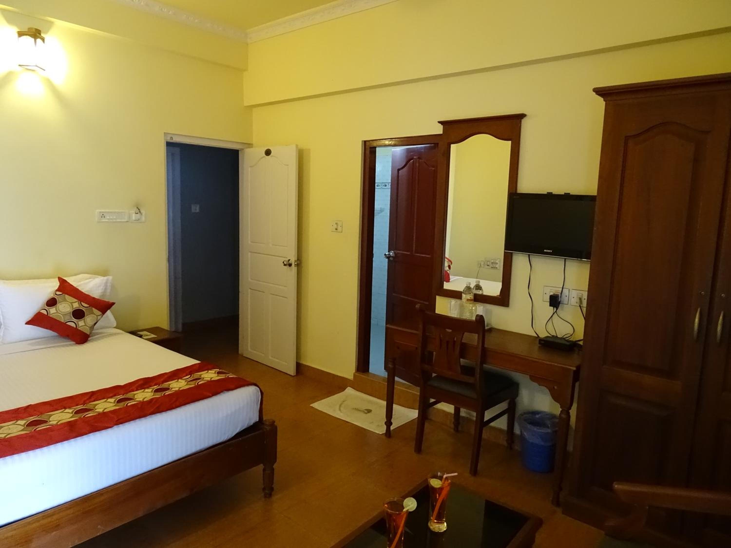 Deluxe Double Room with Sea View photo 2