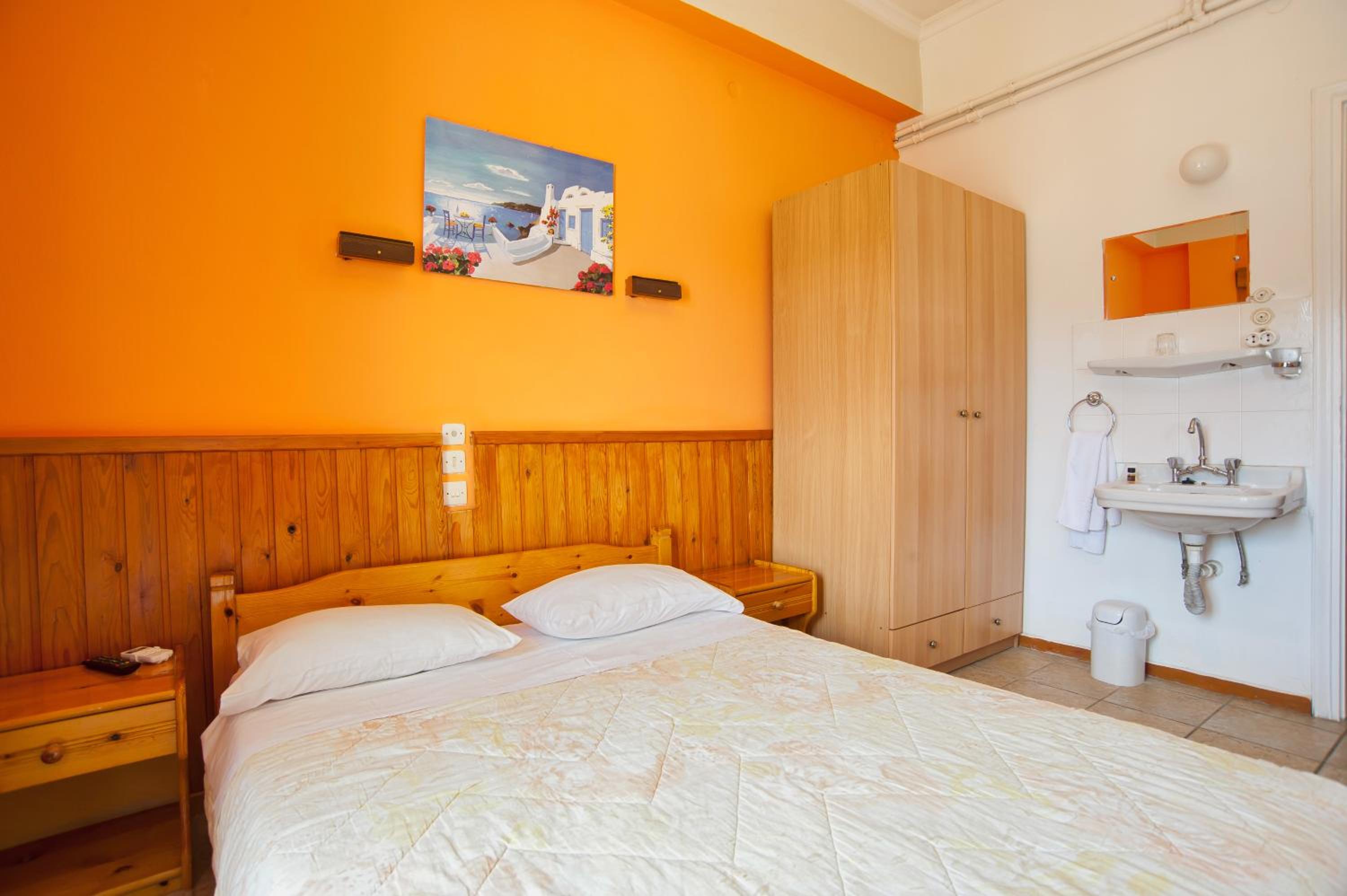 Family Room with Sea View - Photo 1