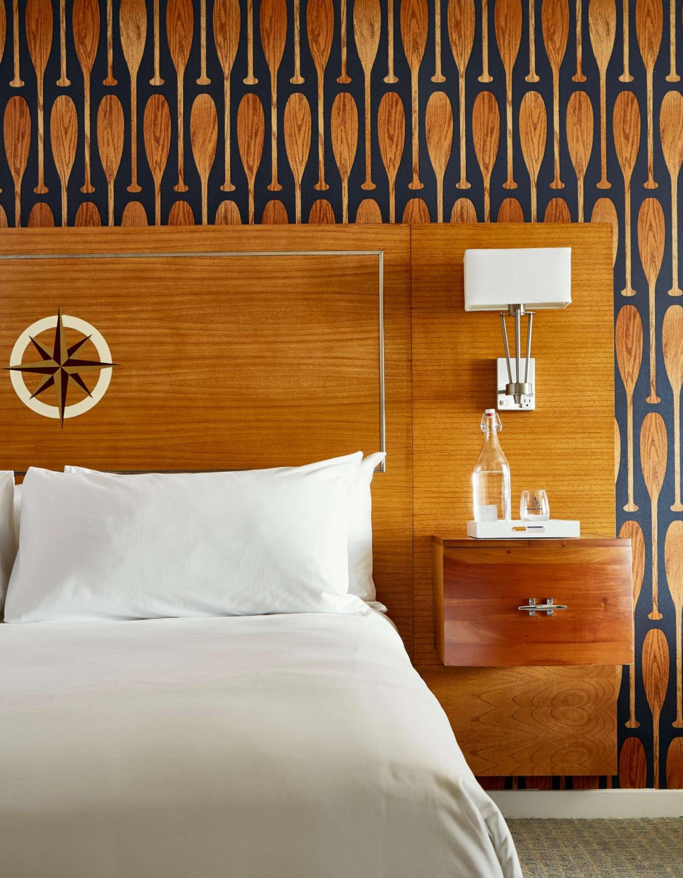 Queen Room photo 1